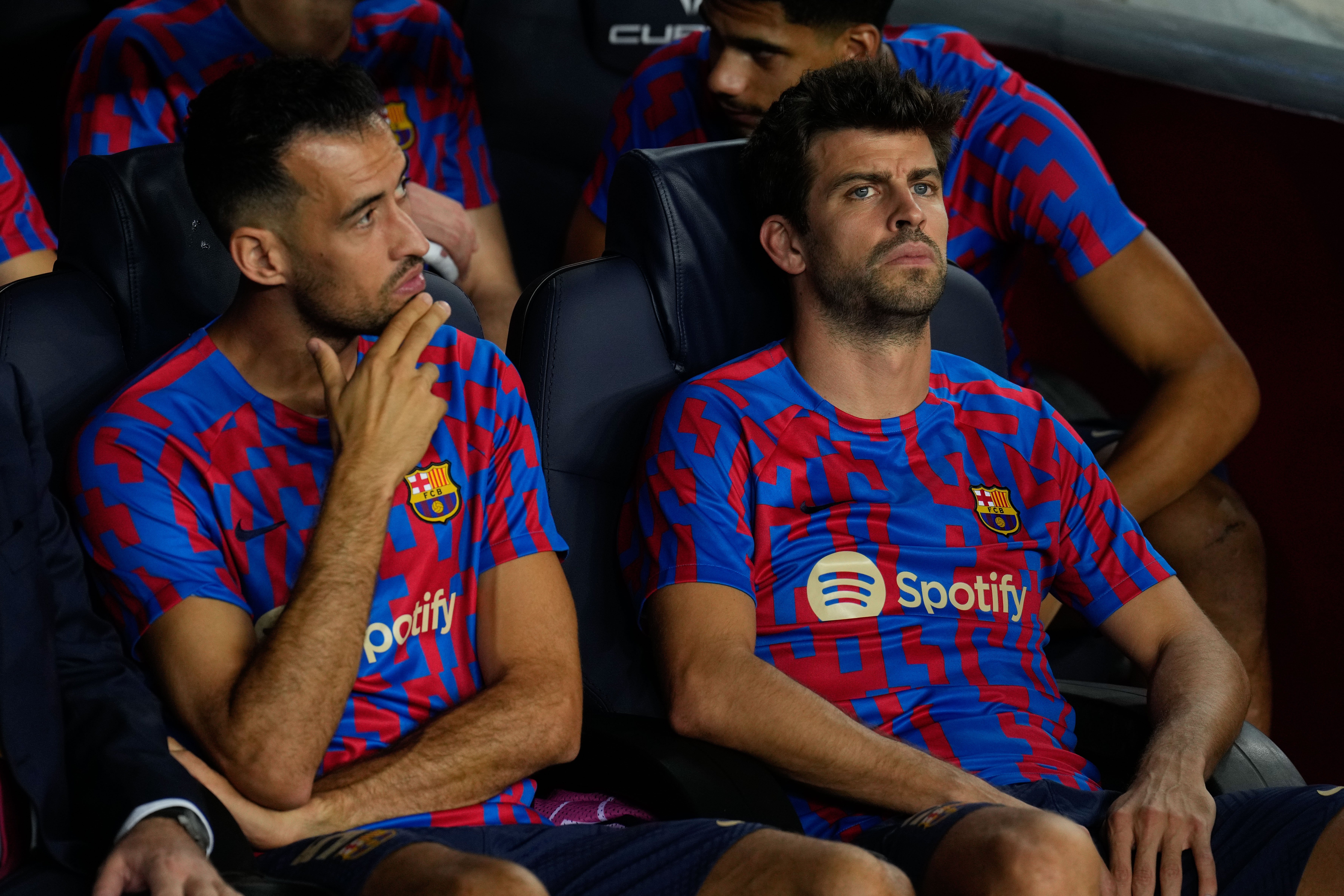Joan Laporta tiene un problema peor que el de Piqué en el Barça: 124 minutos de 450 posibles