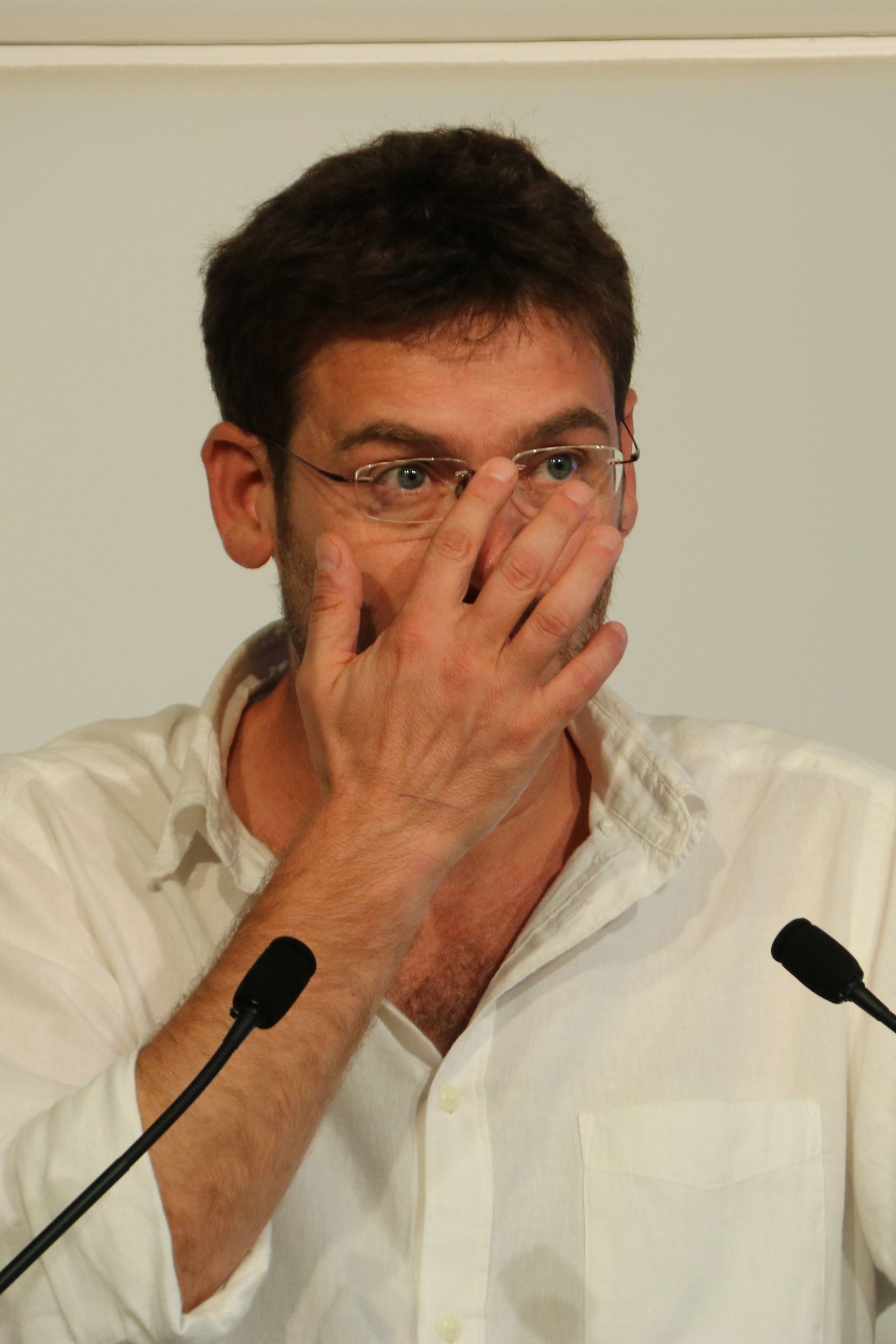Fachin acusa a 'El País' de interferir en Podem