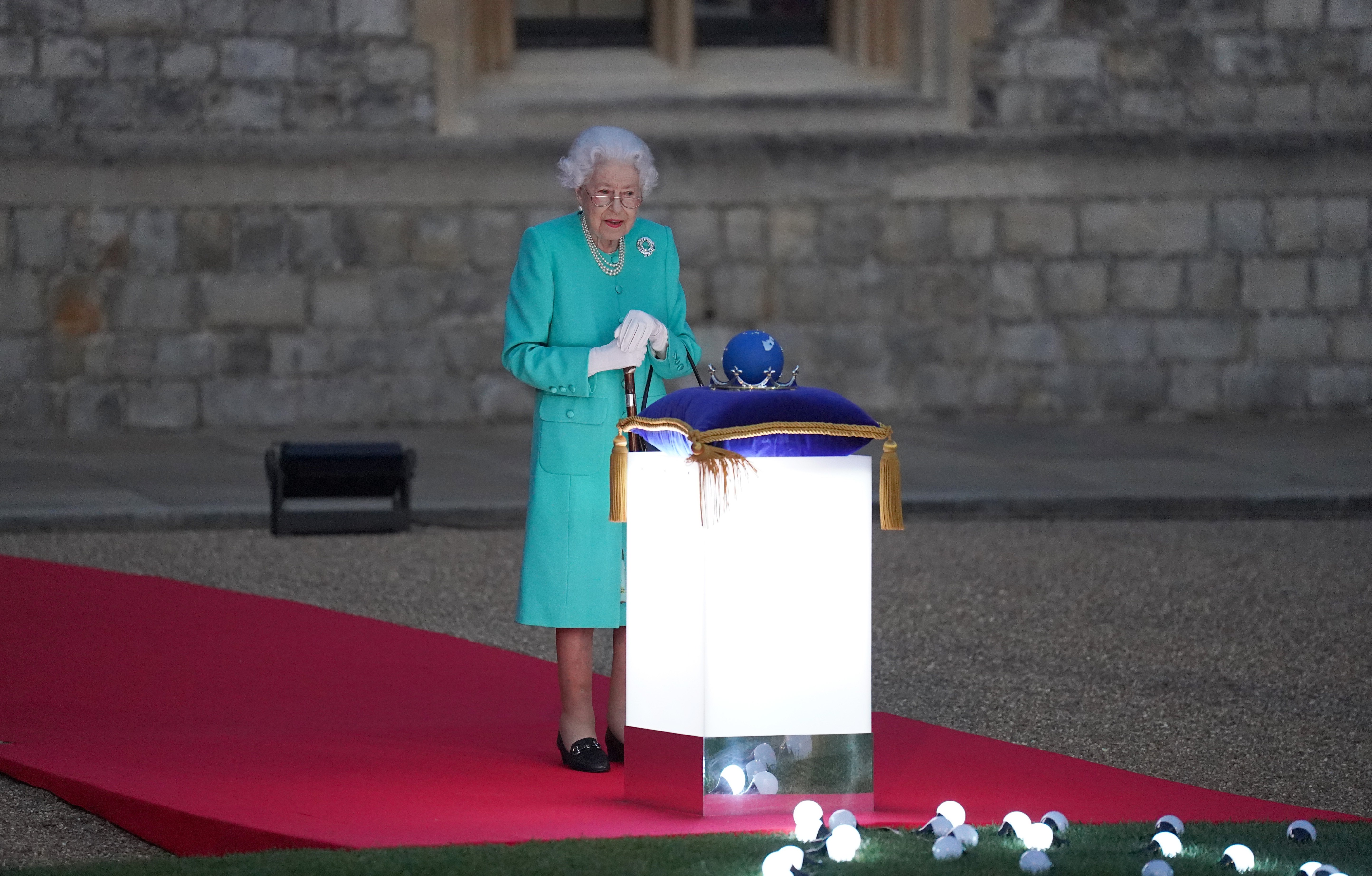 Com valores la figura d'Elisabet II d'Anglaterra?