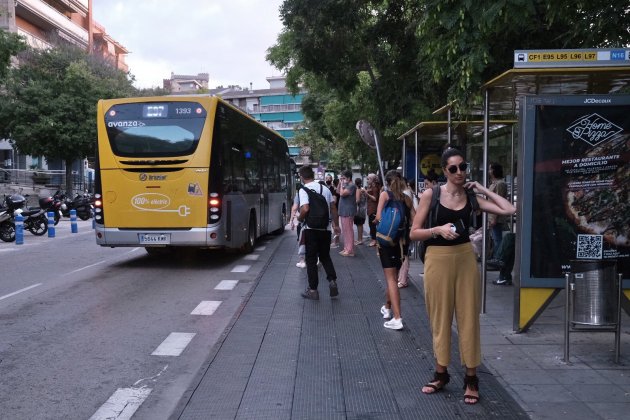 Cues de viatgers de Rodalies a Castelldefels Carlos Baglietto