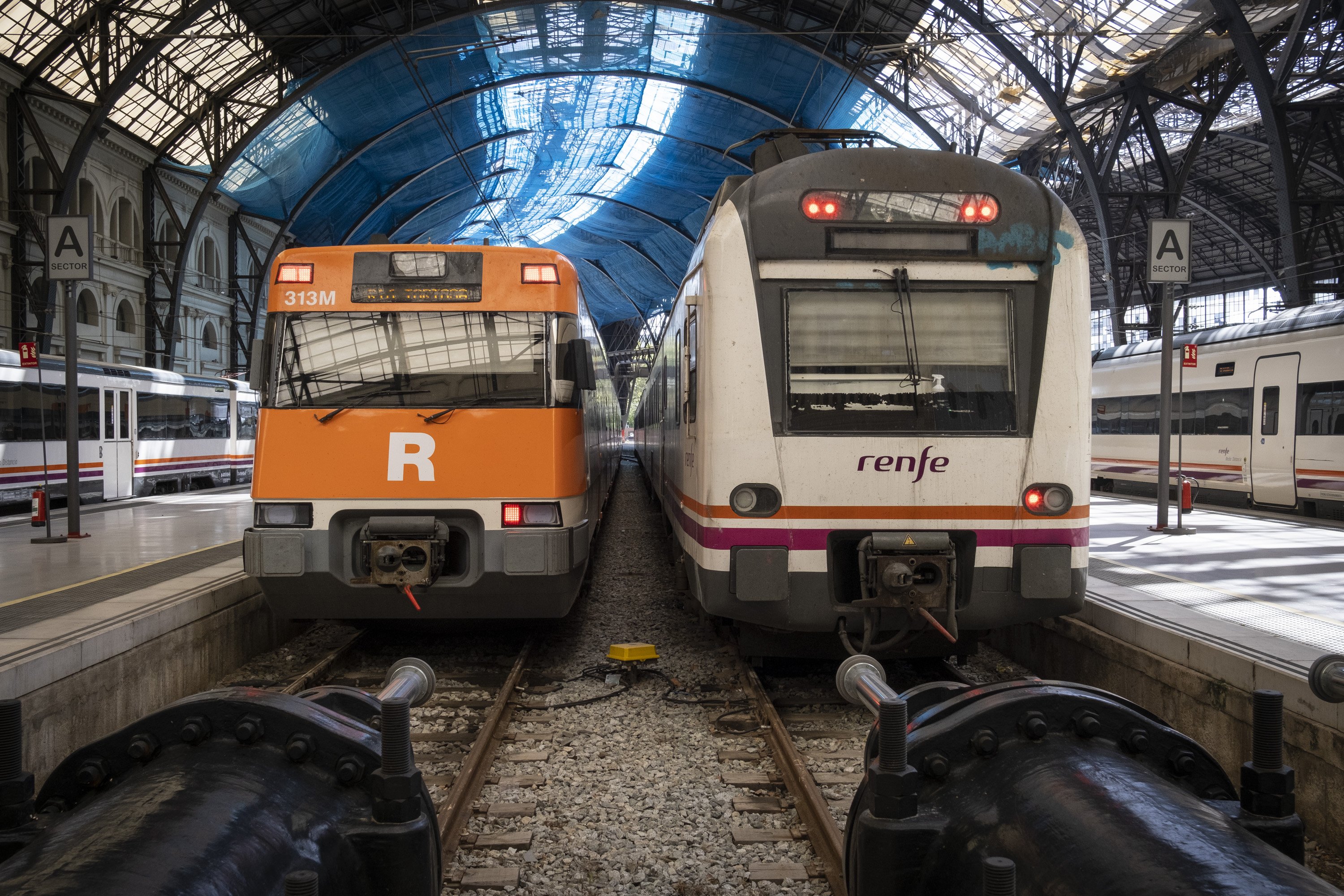 Una incidencia impide la circulación de todos los trenes de Rodalies y Larga Distancia en Catalunya