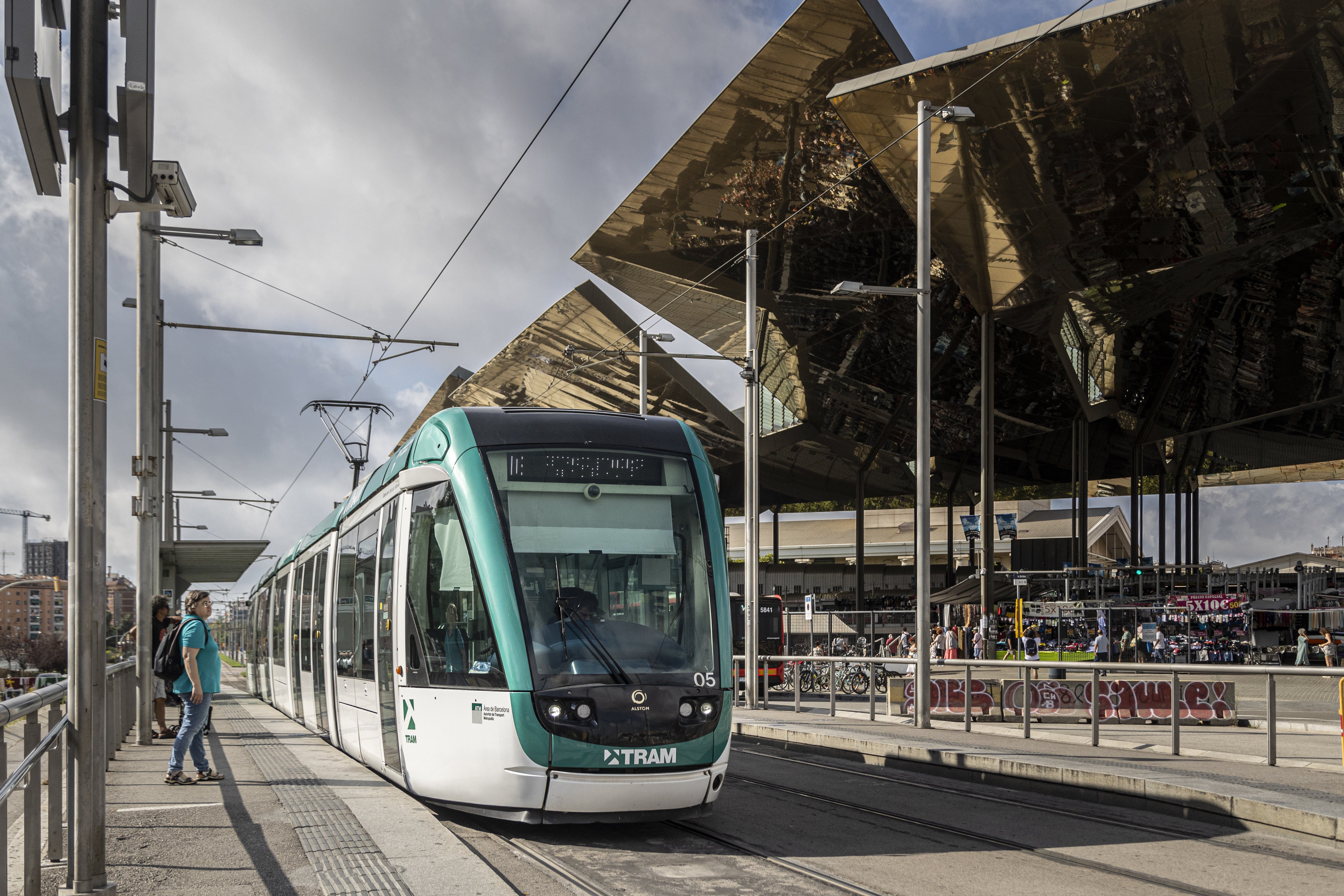 La Sindicatura de Cuentas detecta importantes sobrecostes en las obras del Trambaix y el Trambesòs