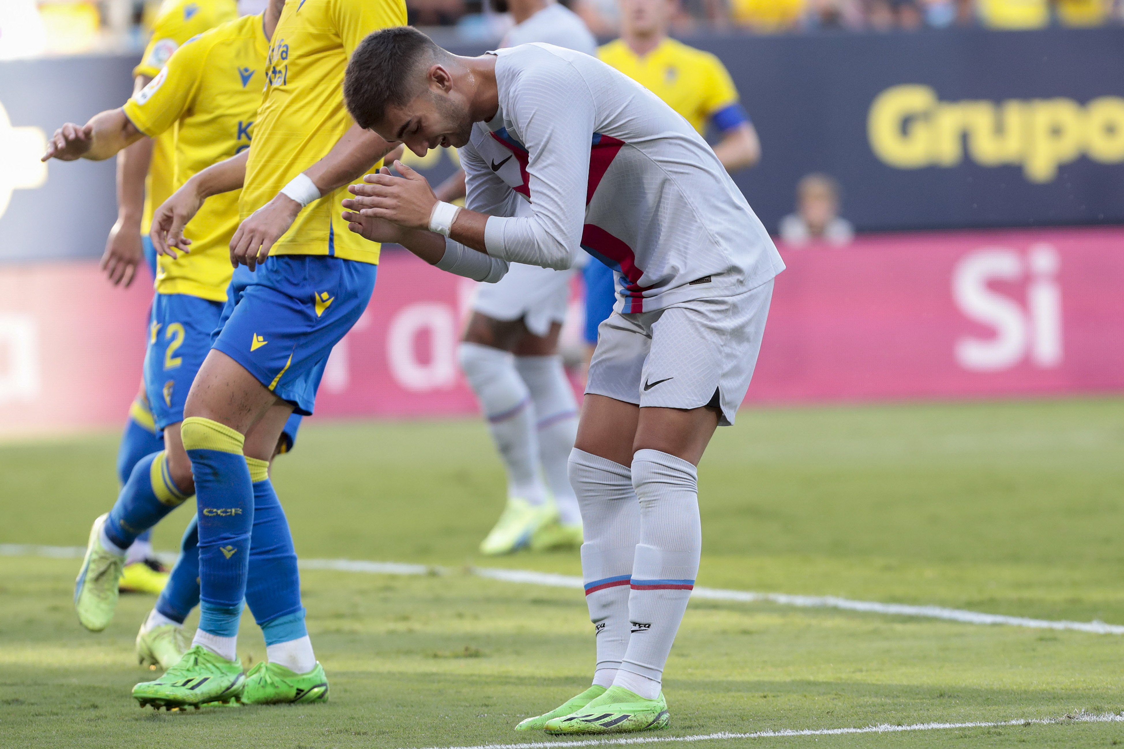 Ferran Torres tiene un muerto en el armario que huele cada vez peor en el Barça