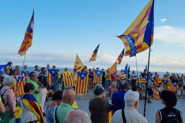 02 ConcentracioIndependentista / Twitter CxR Altafulla 02 ConcentracioIndependentista / Twitter CxR Altafulla