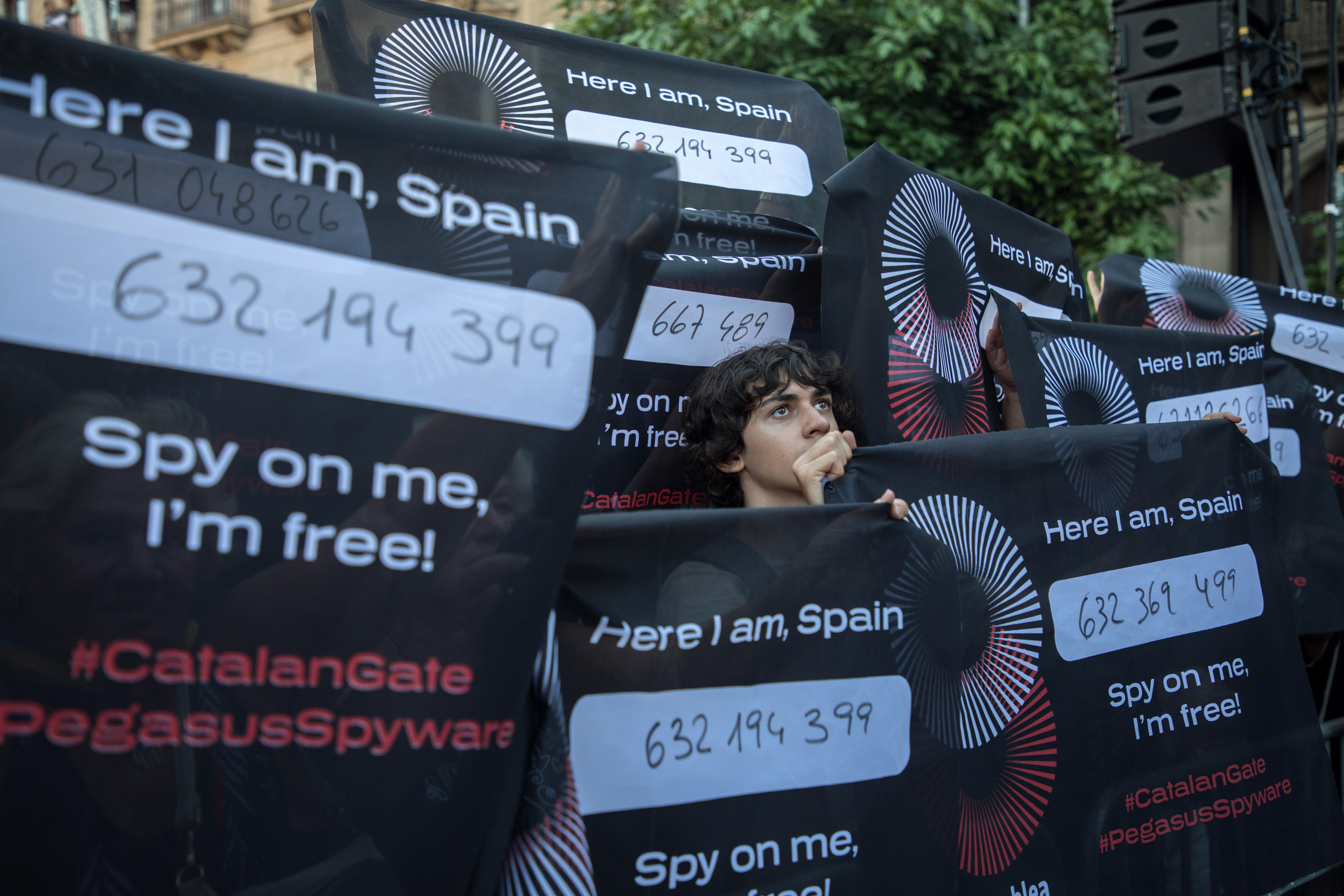 Spanish intelligence used same 5 internet domains for mass spying against Catalan independentists