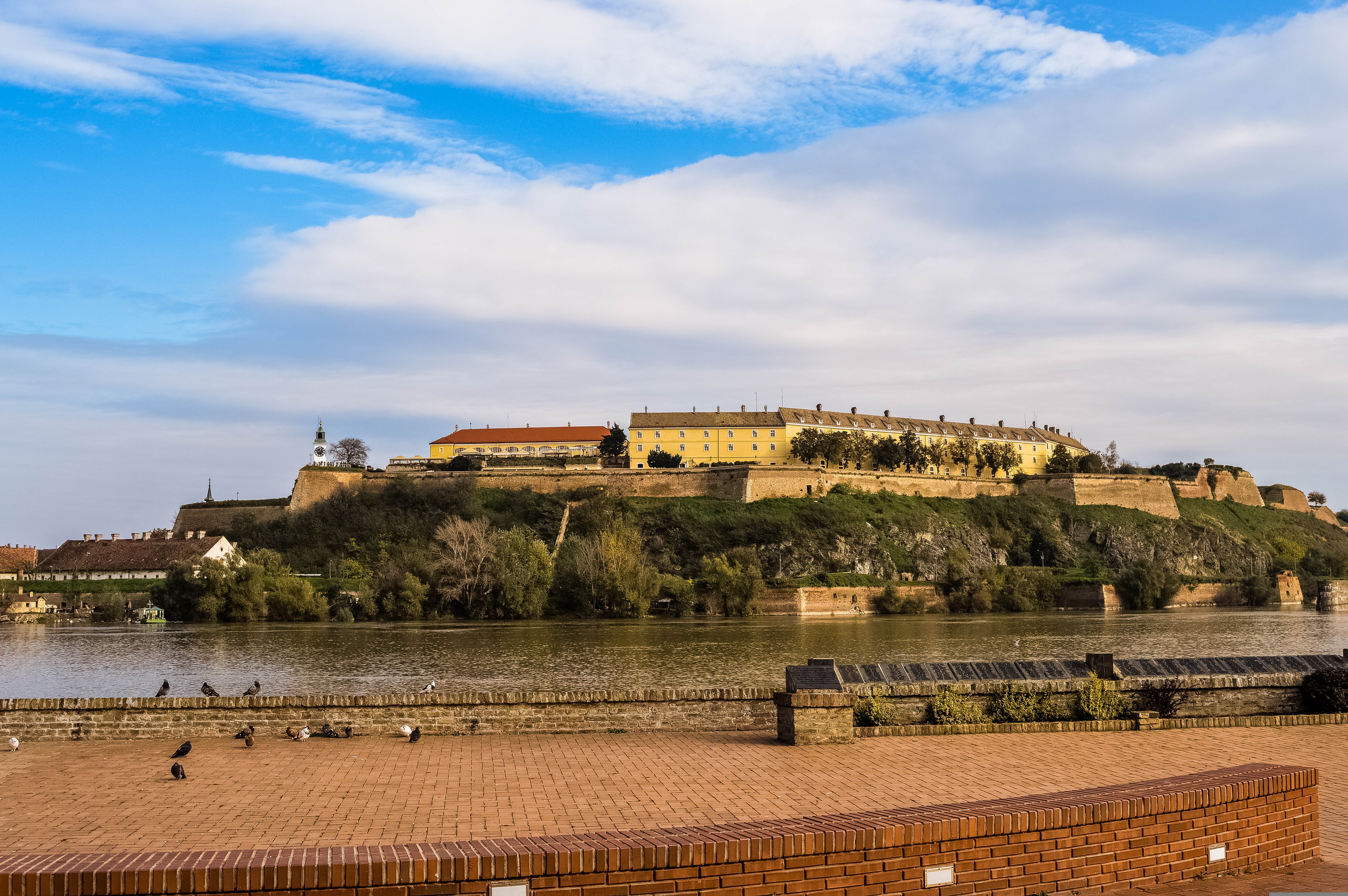 Fortalesa de Petrovaradin / Pixabay Fortalesa de Petrovaradin / Pixabay