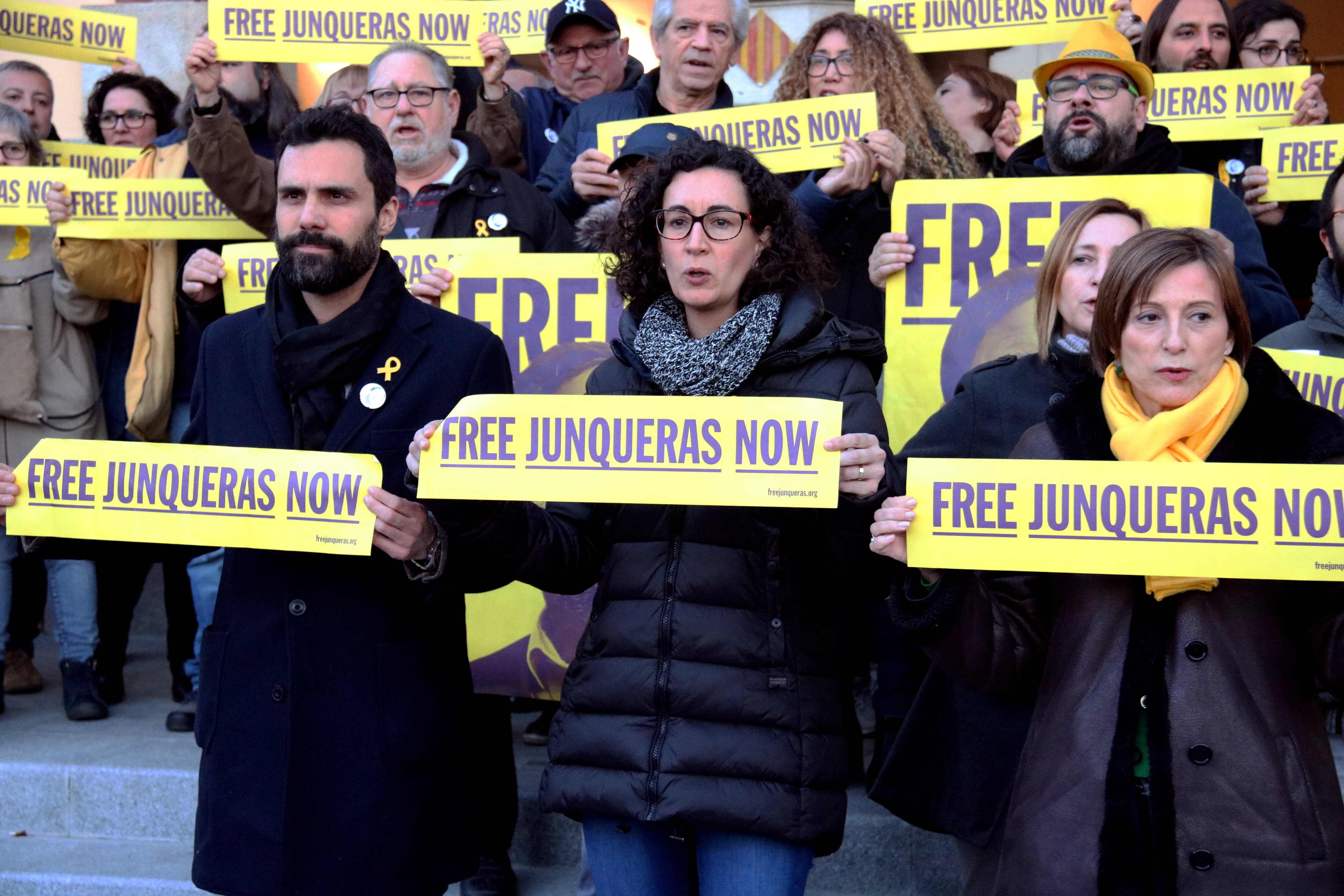 Clamor en Sant Vicenç por la liberación de los presos políticos
