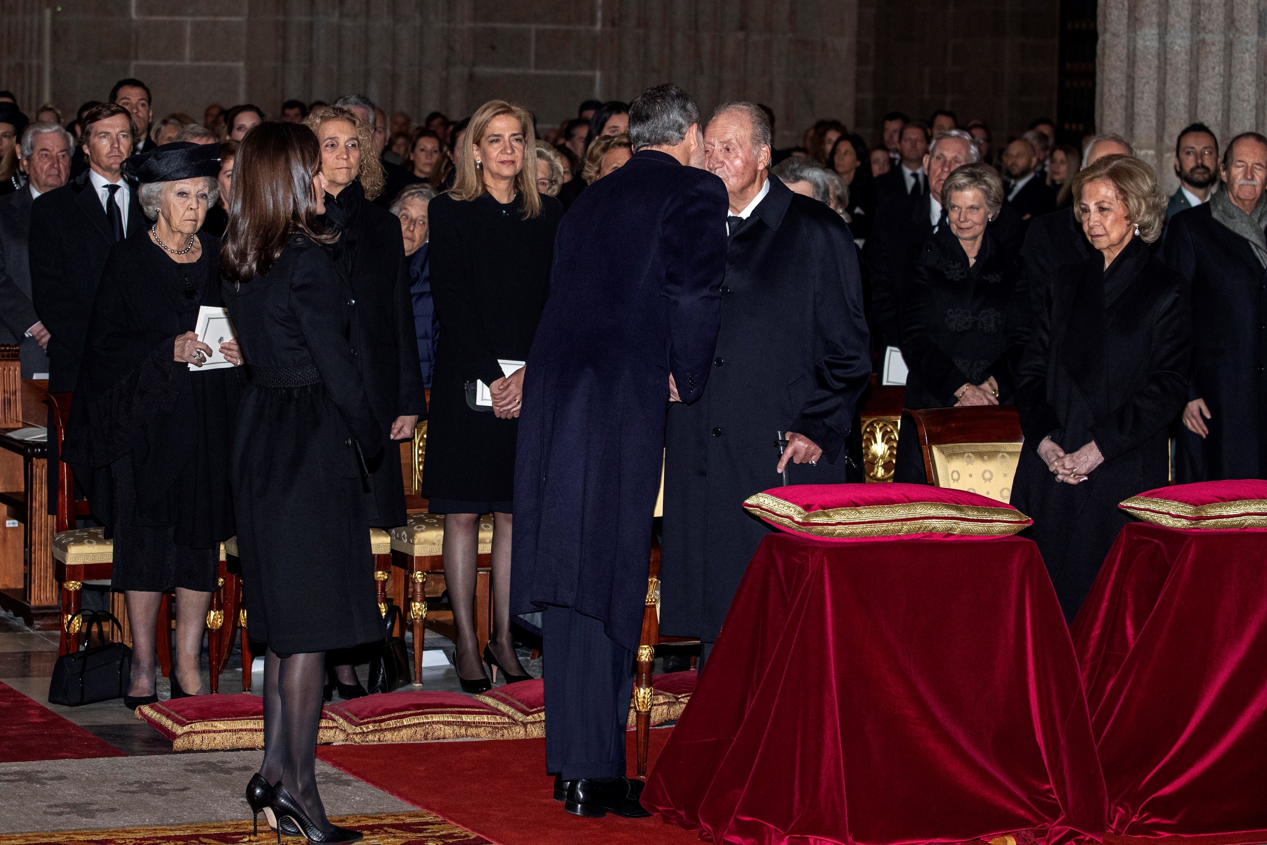 El funeral d'Elisabet II no mostrarà uns Borbons units: Felip VI i Joan Carles I s'asseuran lluny