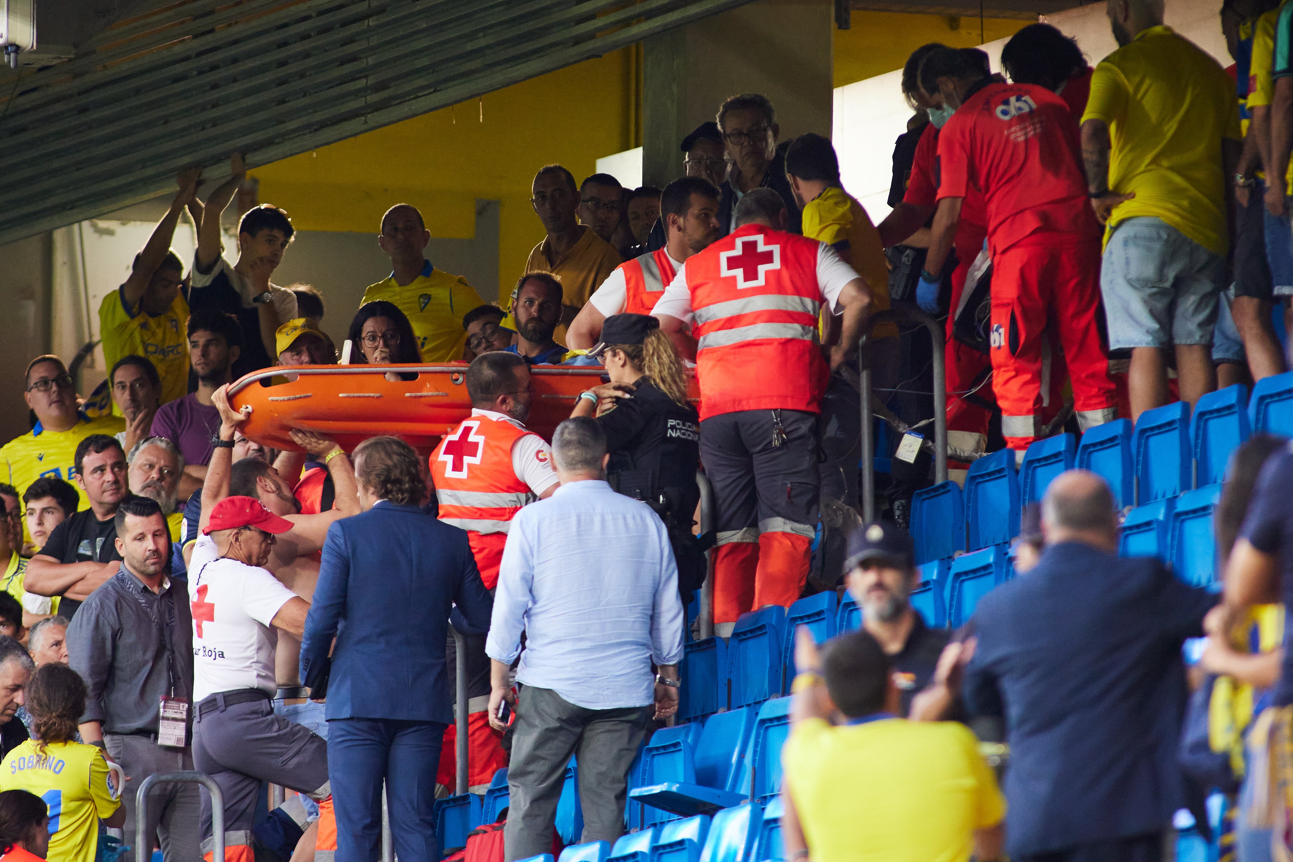 Dures paraules del metge que va reanimar el pacient del Cadis-Barça per diverses negligències