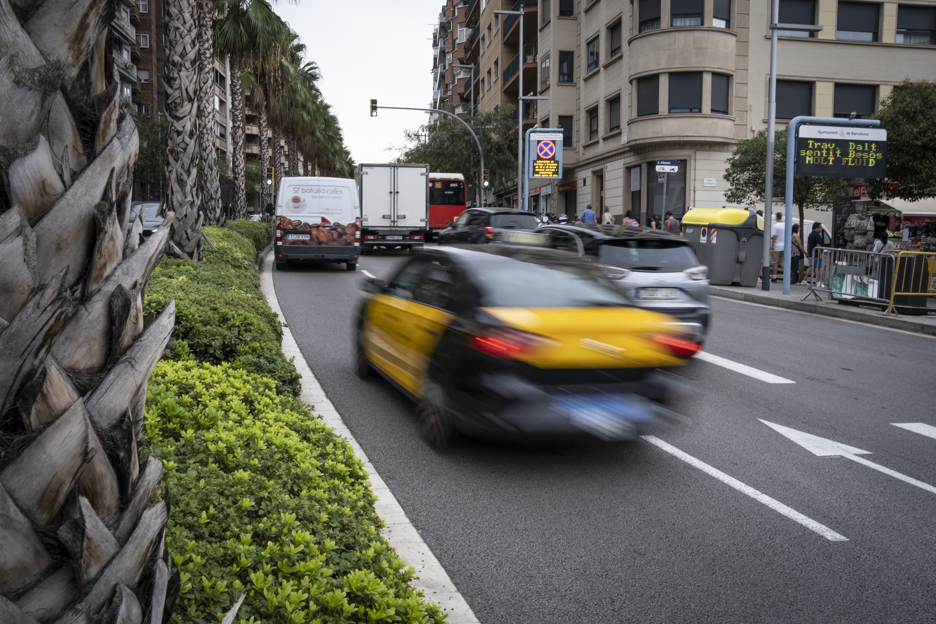 Recurs transit, taxi ronda general mitre / Foto: Carlos Baglietto