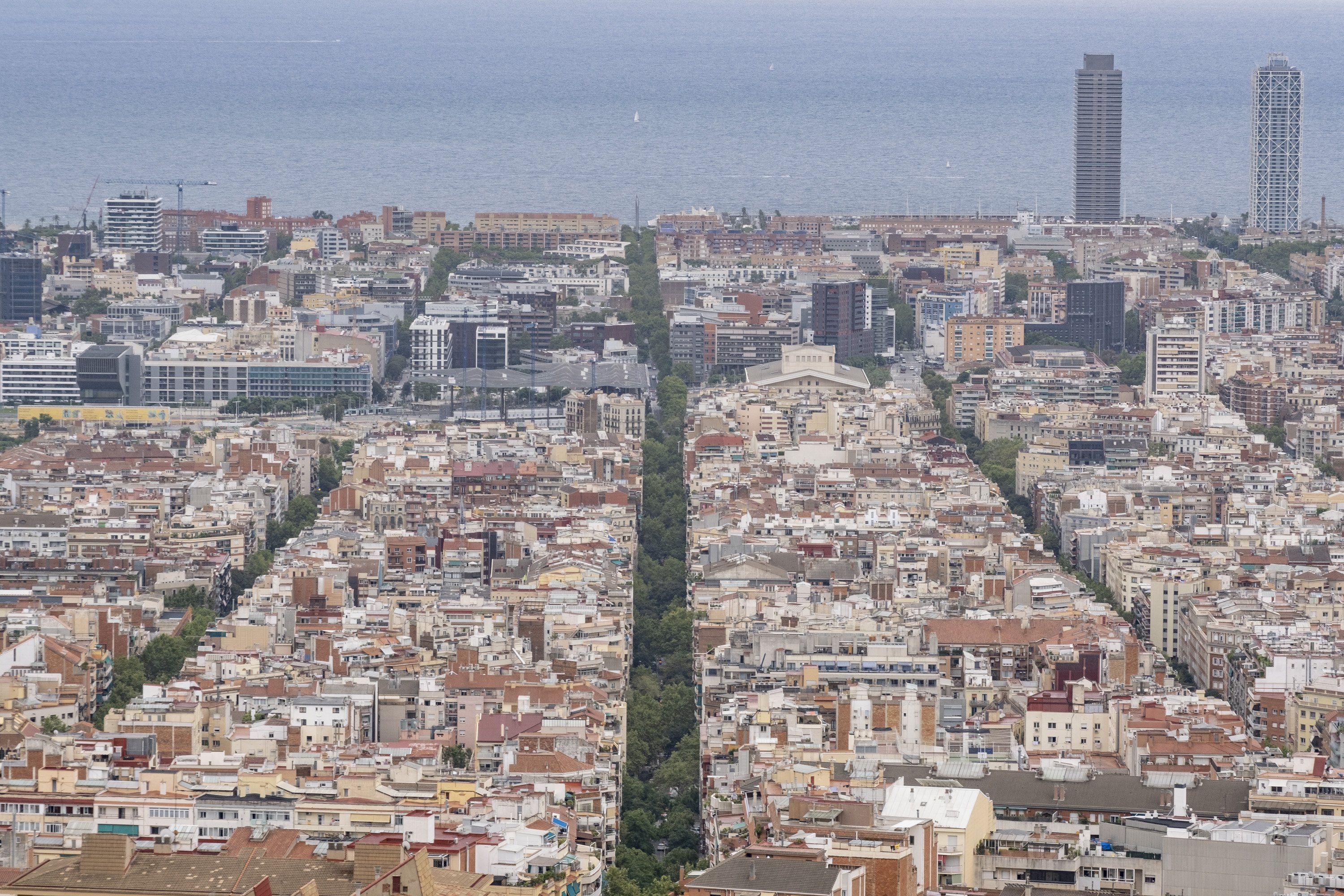 Comuns i socialistes juguen al Monopoly amb el pla d’usos de l’Eixample