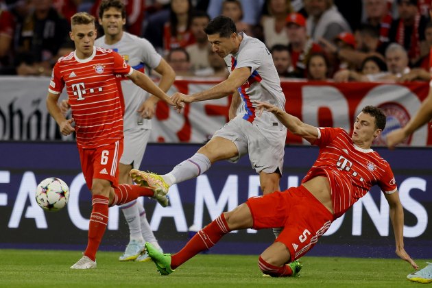 Robert Lewandowski Pavard Kimmich Barça Bayern / Foto: EFE