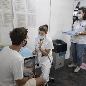 verola mico vacuna box infermeres / Foto: Montse Giralt