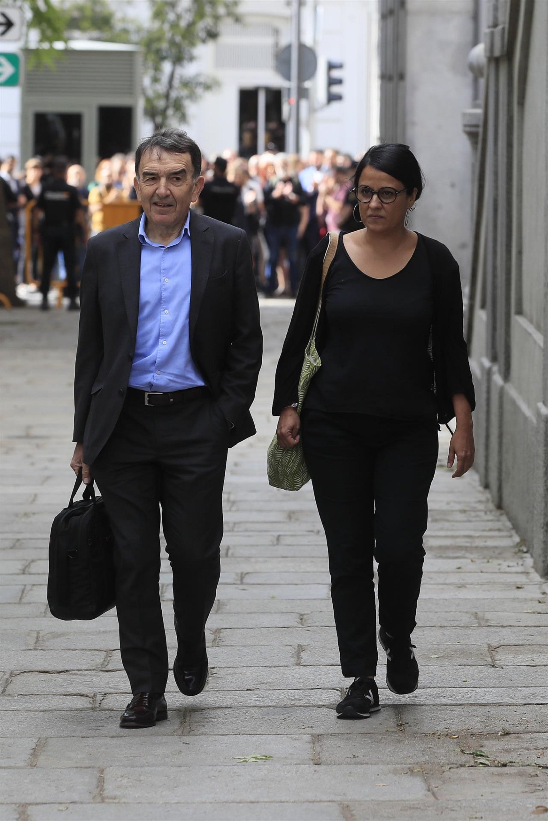 Judge leaves Anna Gabriel a step away from a disobedience trial over referendum