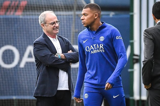 Luis Campos Kylian Mbappé PSG / Foto: Europa Press