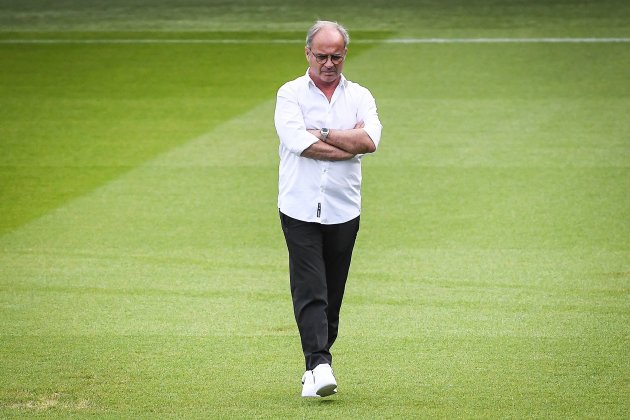 Luis Campos brazos cruzados / Foto: Europa Press Luis Campos brazos cruzados / Foto: Europa Press