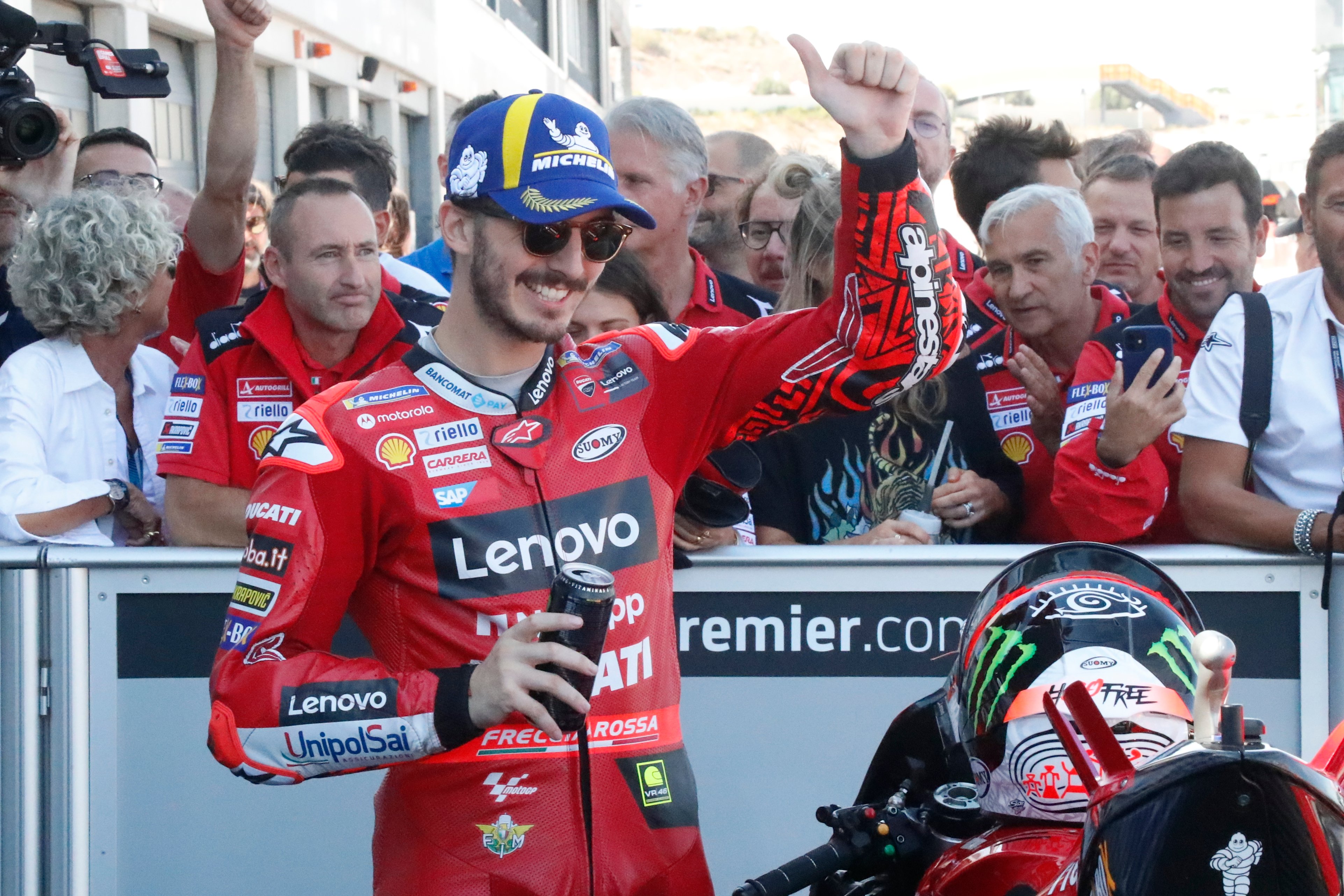 Bagnaia vola per fer la pole i Marc Márquez haurà de remuntar al GP d'Aragó de MotoGP