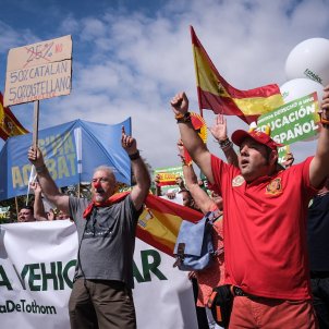 Flaquea la manifestación españolista por el 25% en Barcelona con Abascal y Arrimadas