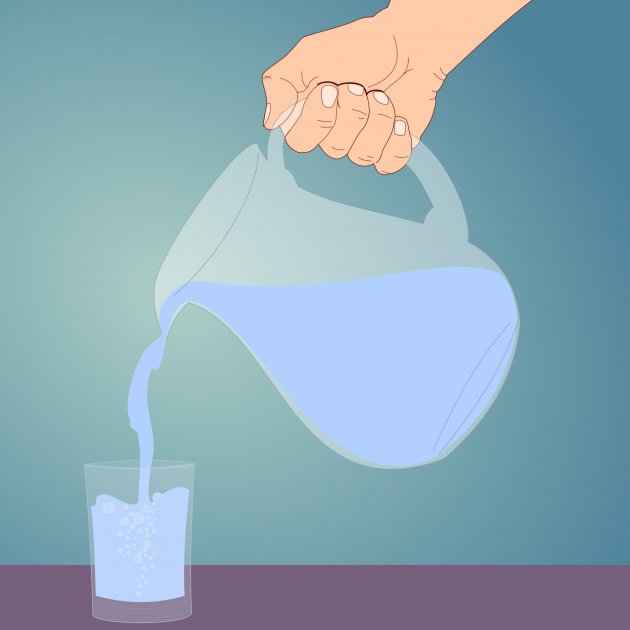 Llenando un vaso de agua