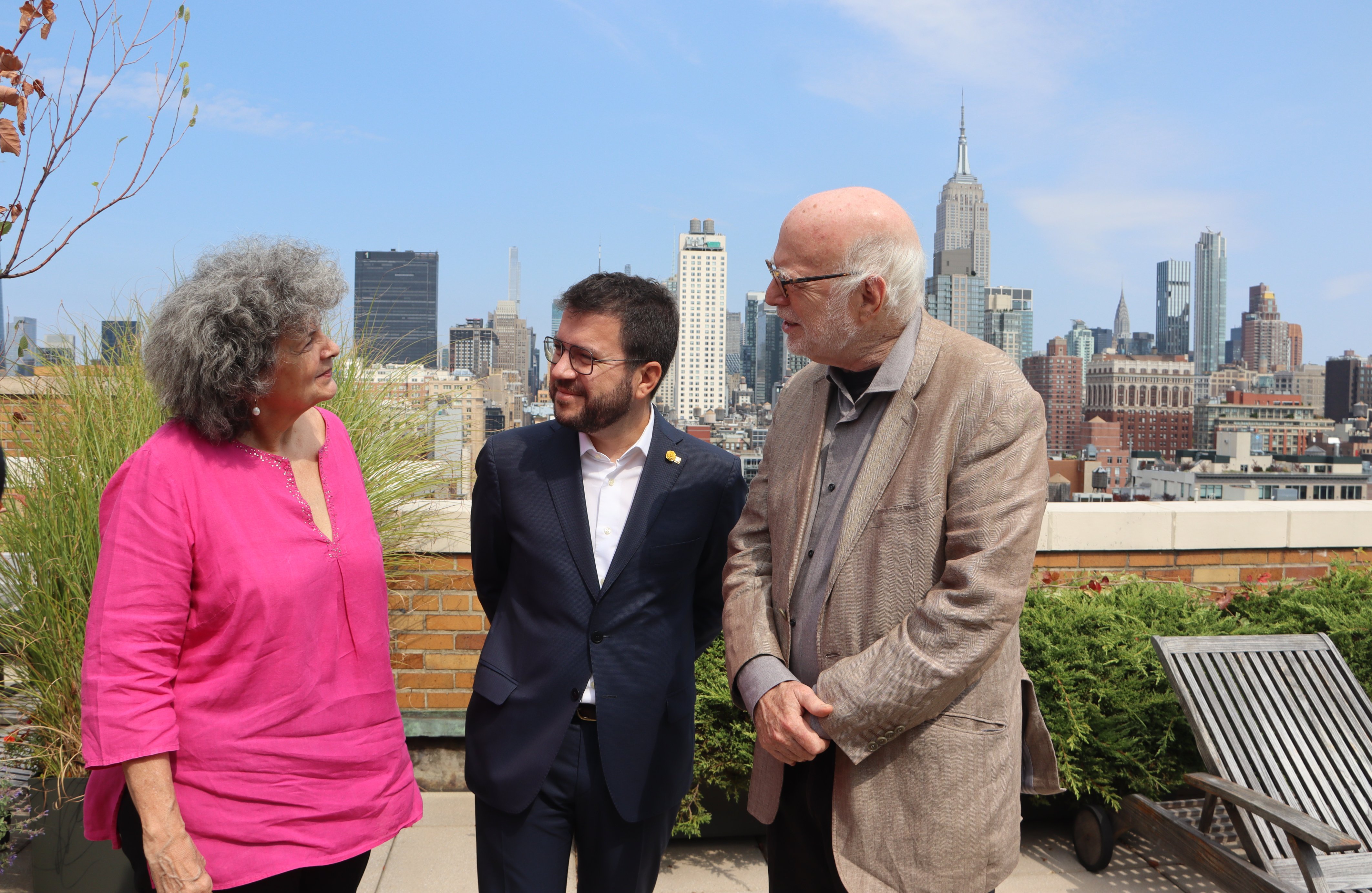 Aragonès es reuneix a Nova York amb Mary Ann Newman, Premi Internacional Ramon Llull de Catalanística