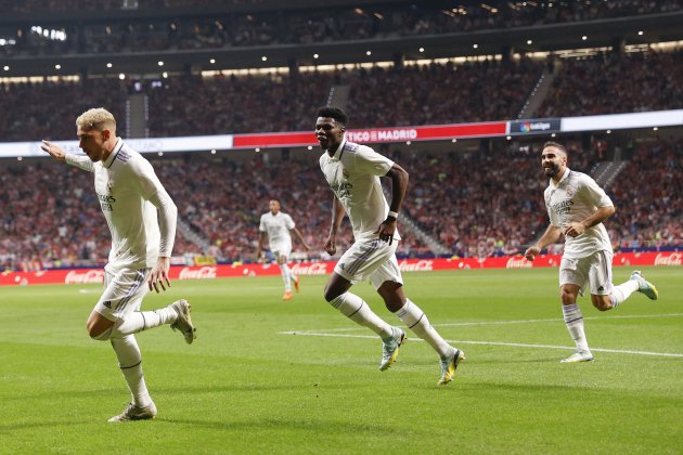 Fede Valverde Tchouameni celebracion gol Atletico de Madrid Real Madrid / Foto: EFE