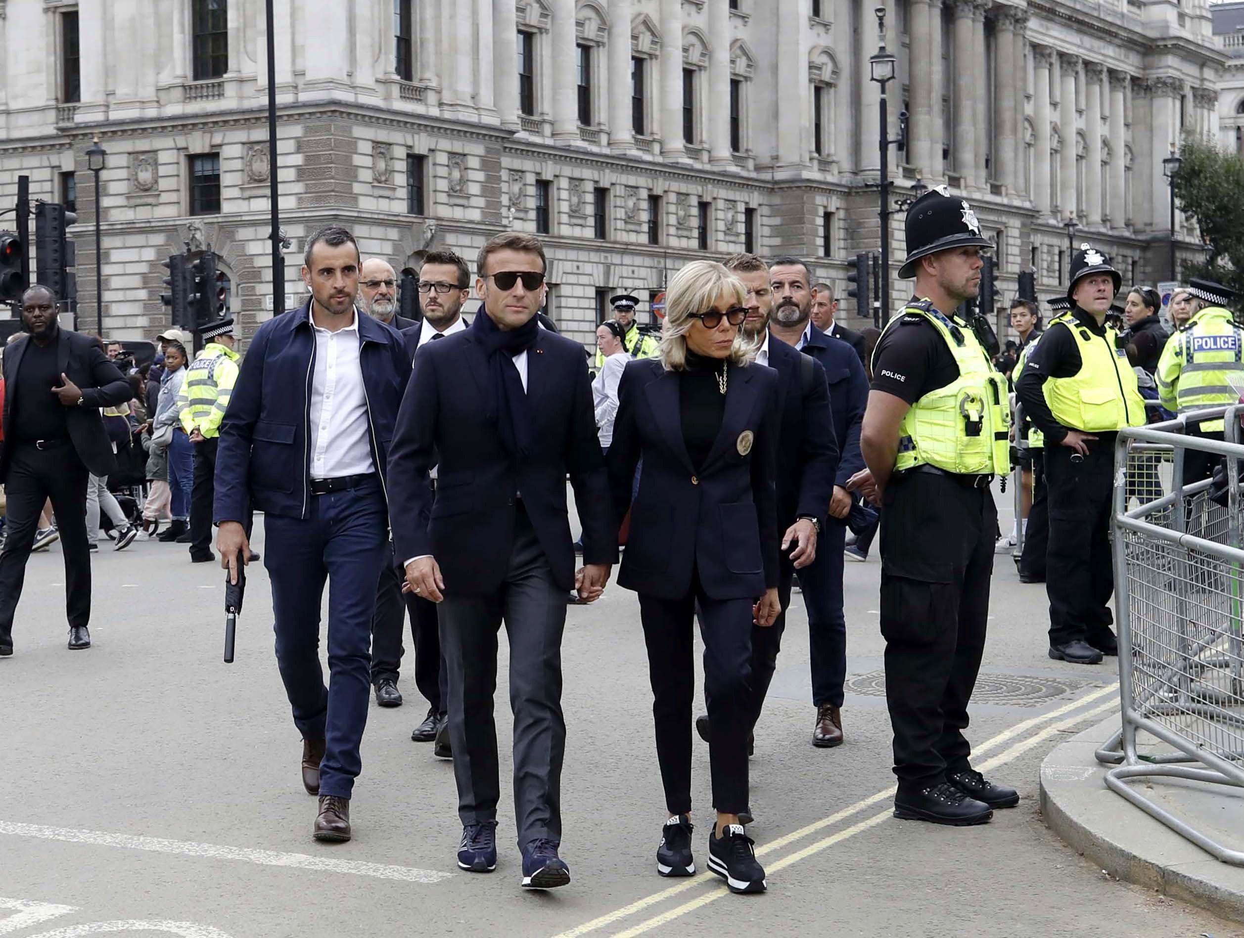 Emmanuel Macron, presidente de Francia, assiteix en Londres por|para el funeral de Elisabet II Efe Emmanuel Macron, presidente de Francia, assiteix en Londres por|para el funeral de Elisabet II Efe