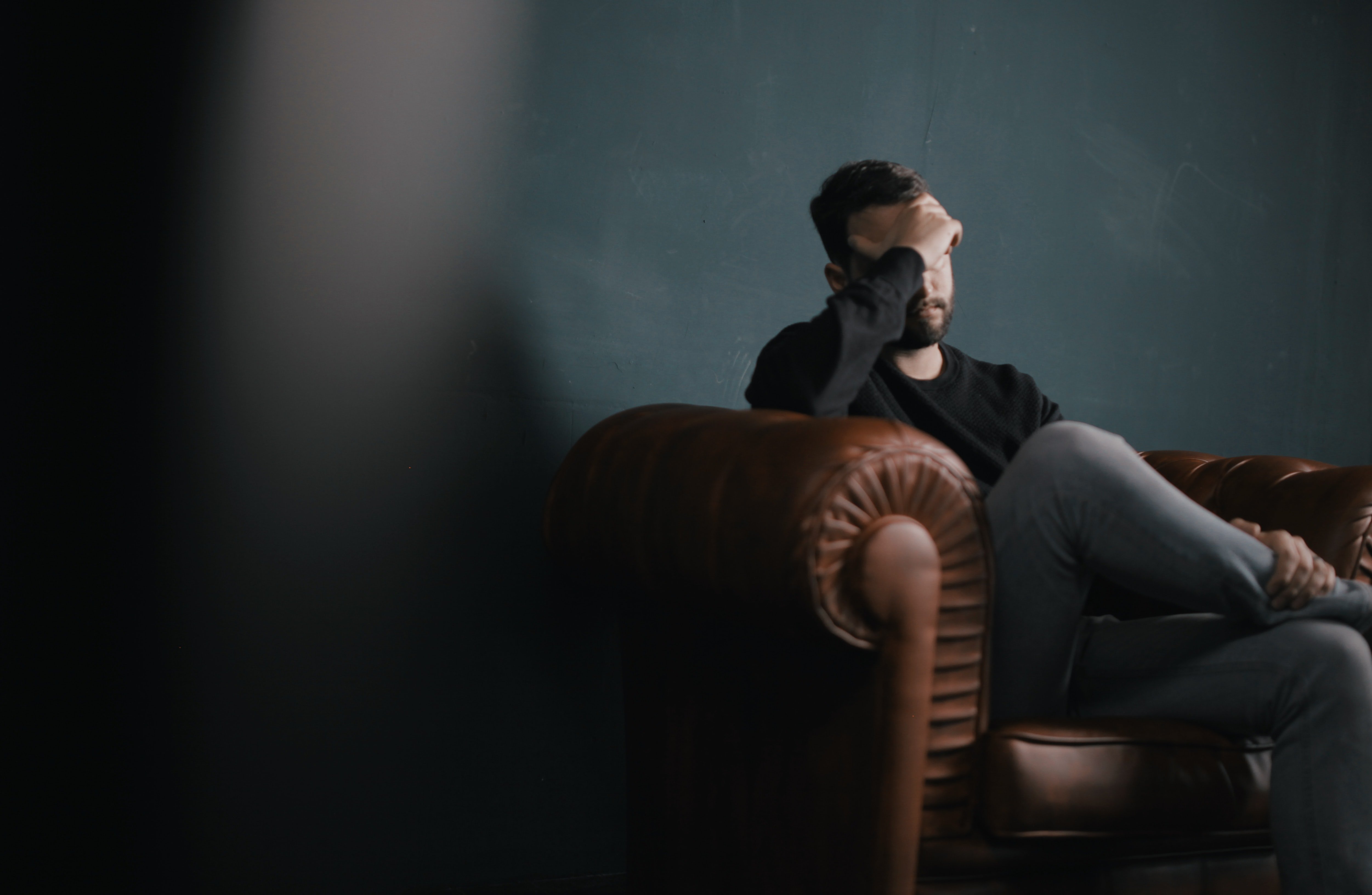 Hombre preocupado / Unsplash Hombre preocupado / Unsplash