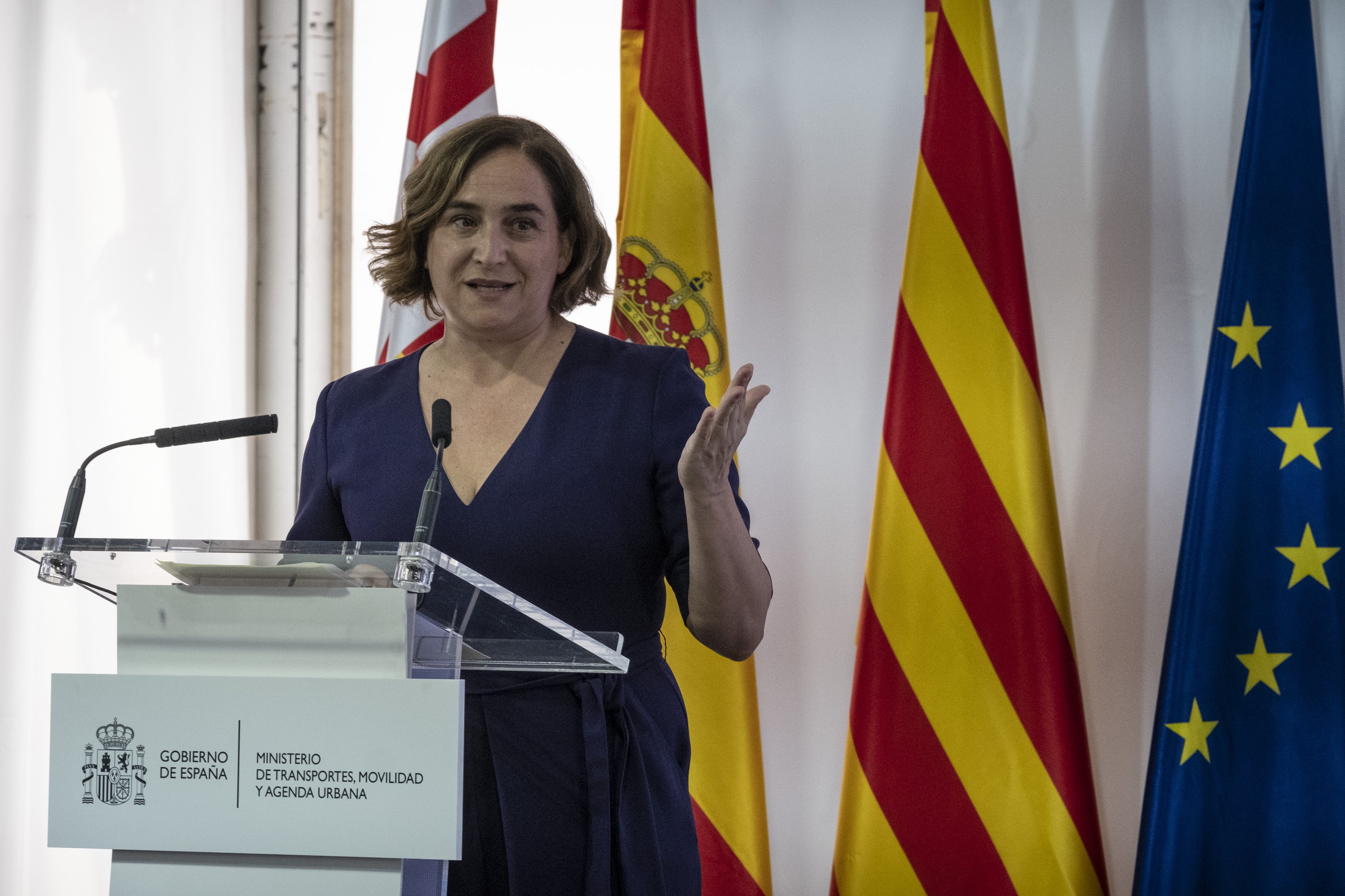 Ada Colau se suma a les peticions del traspàs de Rodalies davant les últimes incidències