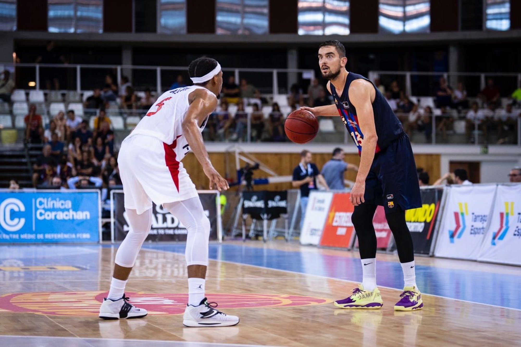 El Barça es desfà d'un Girona lluitador i jugarà la final de la Lliga Catalana contra la Penya (88-77)