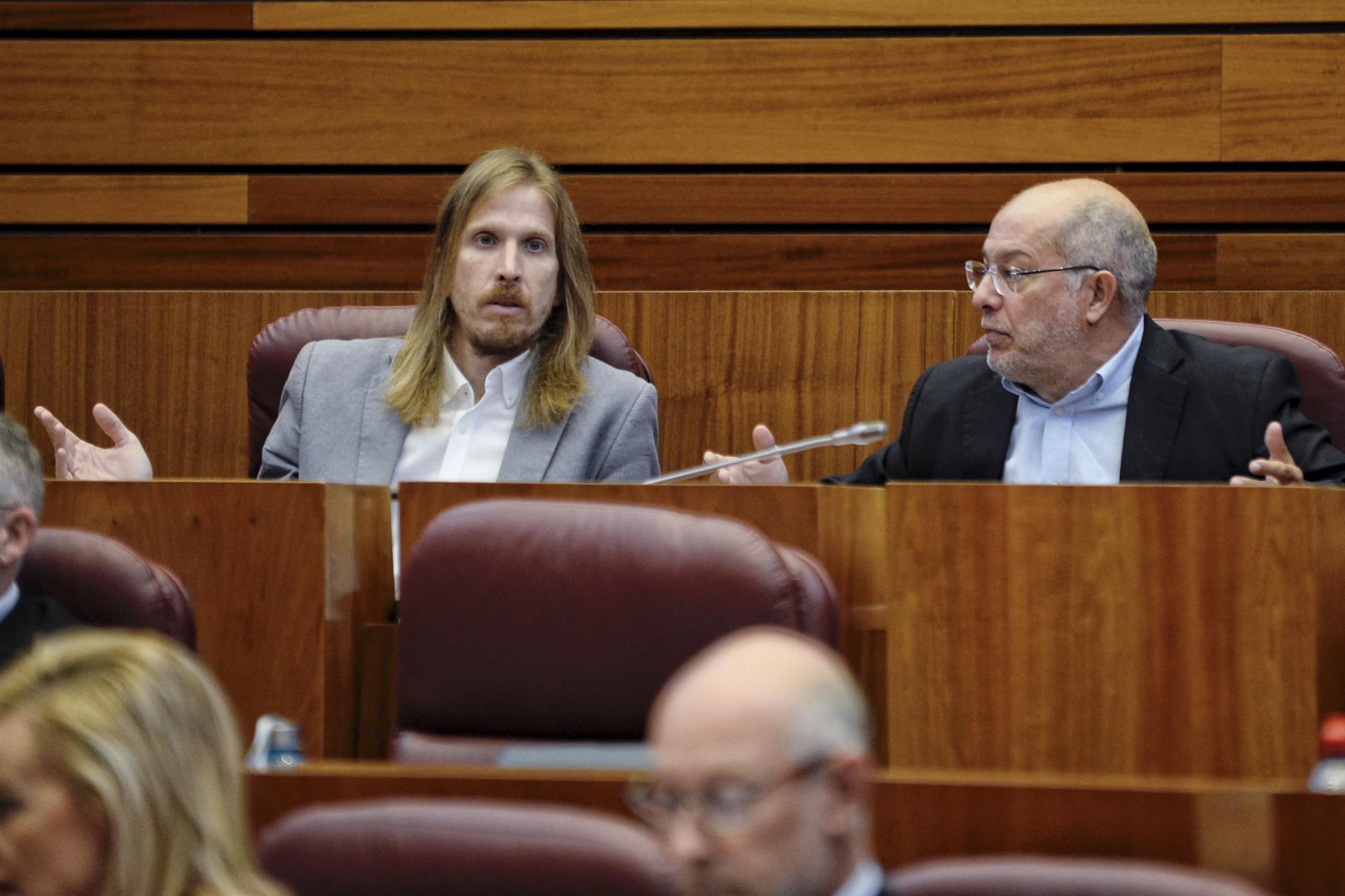 Suspès el ple de Castella i Lleó per una picabaralla: "Que es fotin"