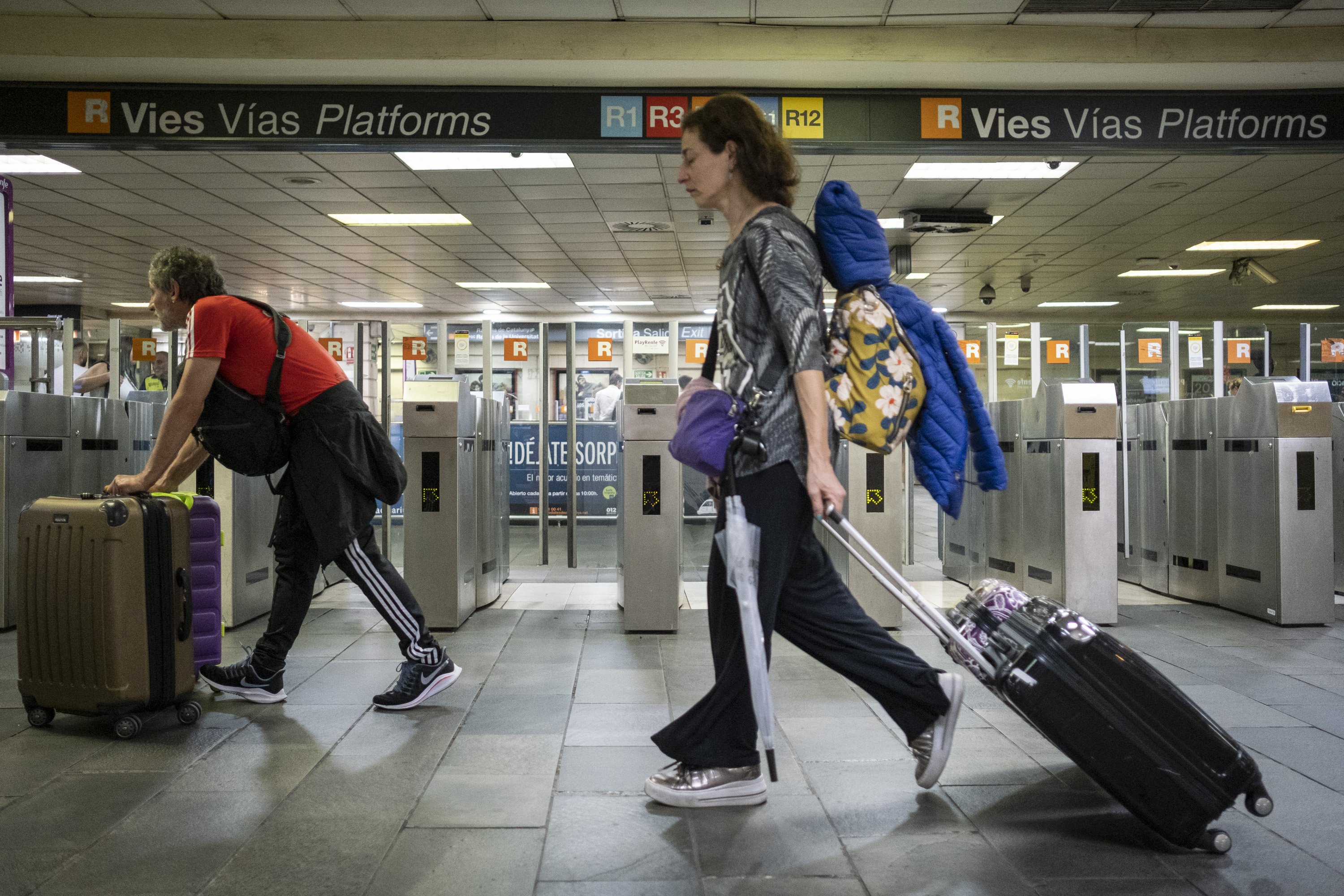 Els sindicats de Renfe i Adif entonen un particular ‘Rodalies una y no cincuenta y una’