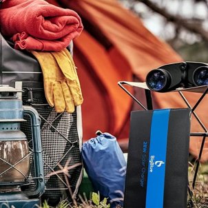 election Awareness laundry Amazon tiene un cargador solar portátil compatible con iPhone y Android