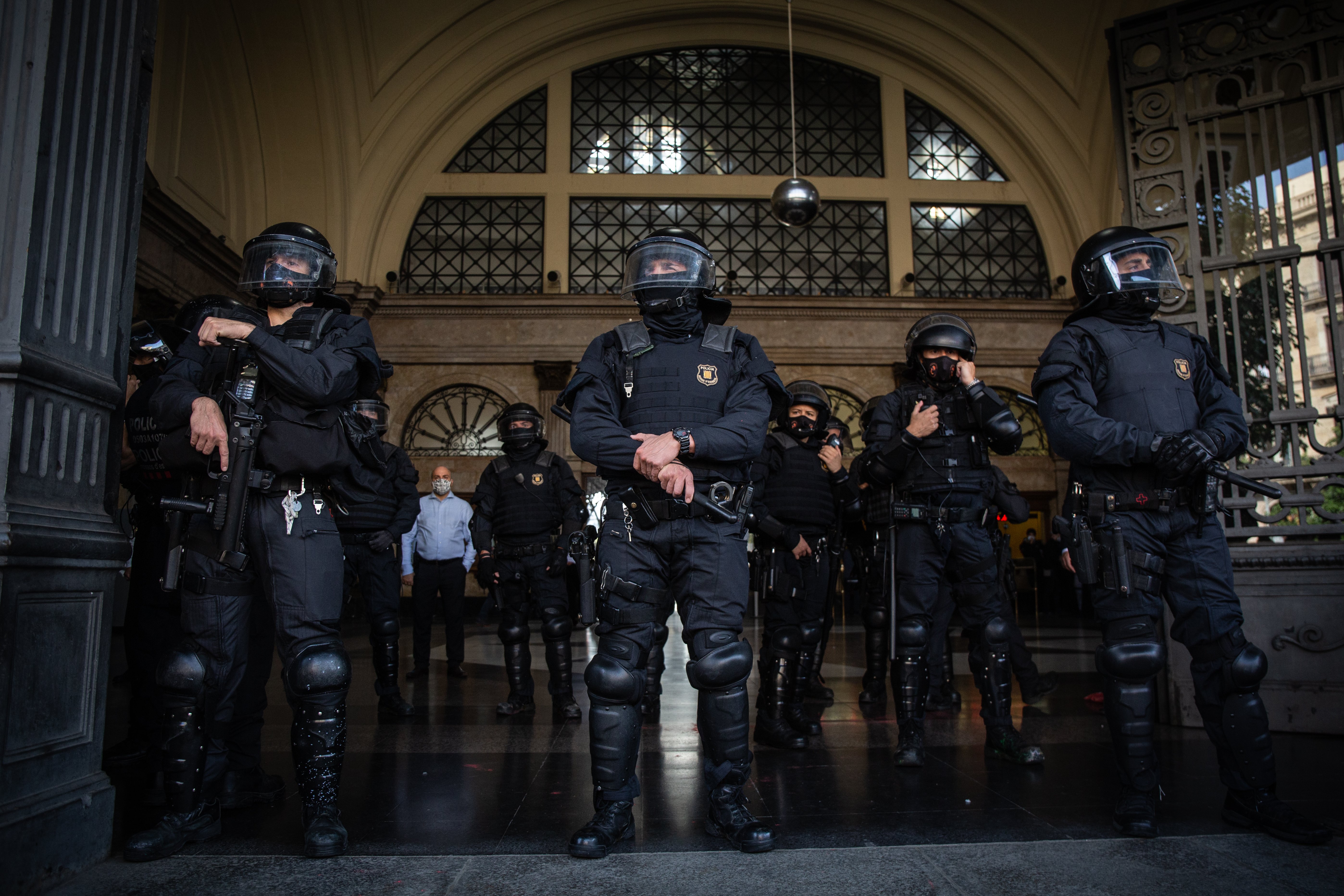 La Brigada Mòbil (Brimo) de los Mossos celebra los 30 años con un acto a puerta cerrada