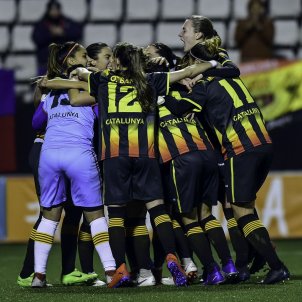 Selecció catalana femenina celebra gol / Foto: Federació Catalana de Futbol