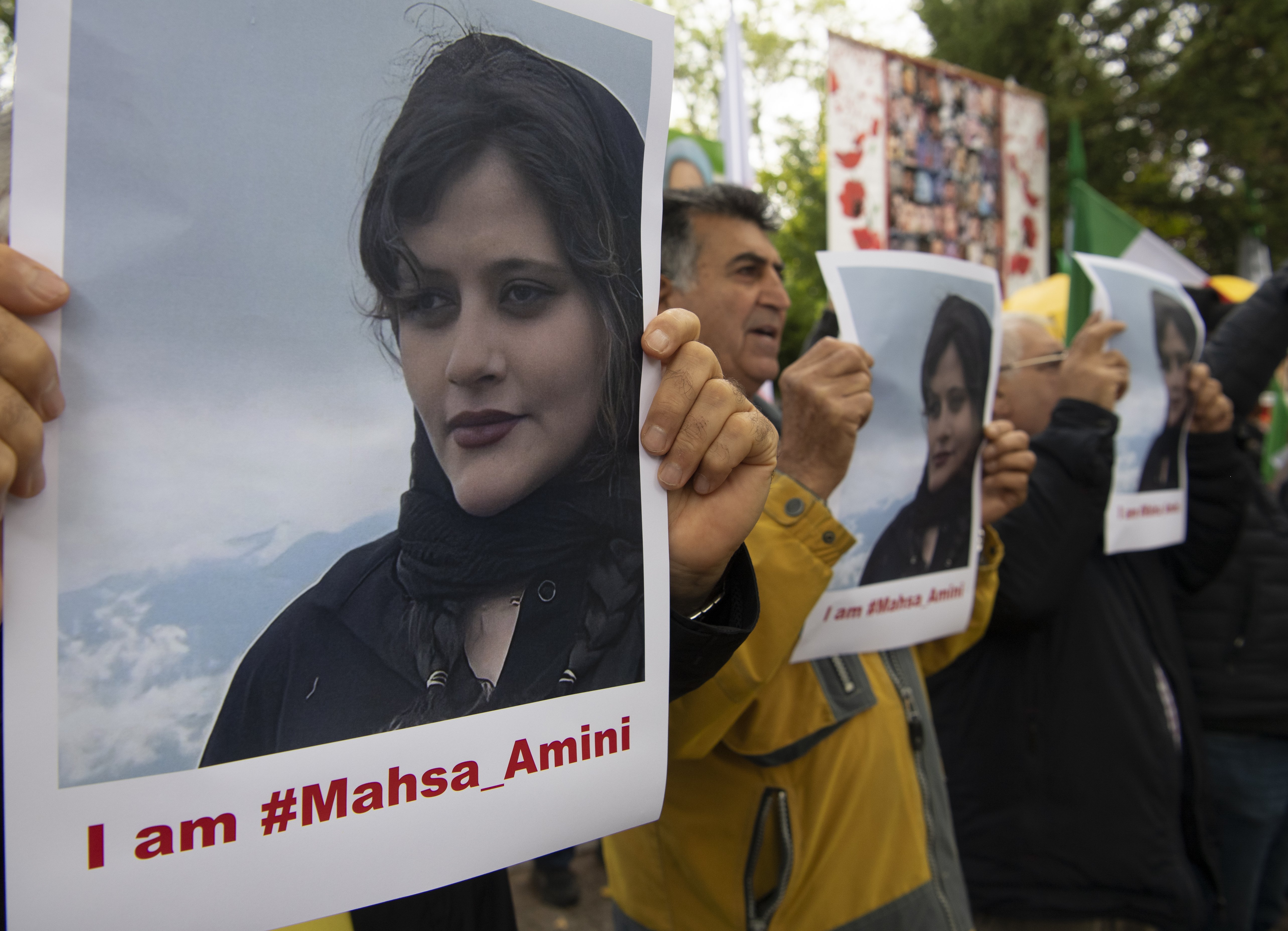 Estados Unidos sanciona a la policía moral iraní por la muerte de la joven Masha Amini