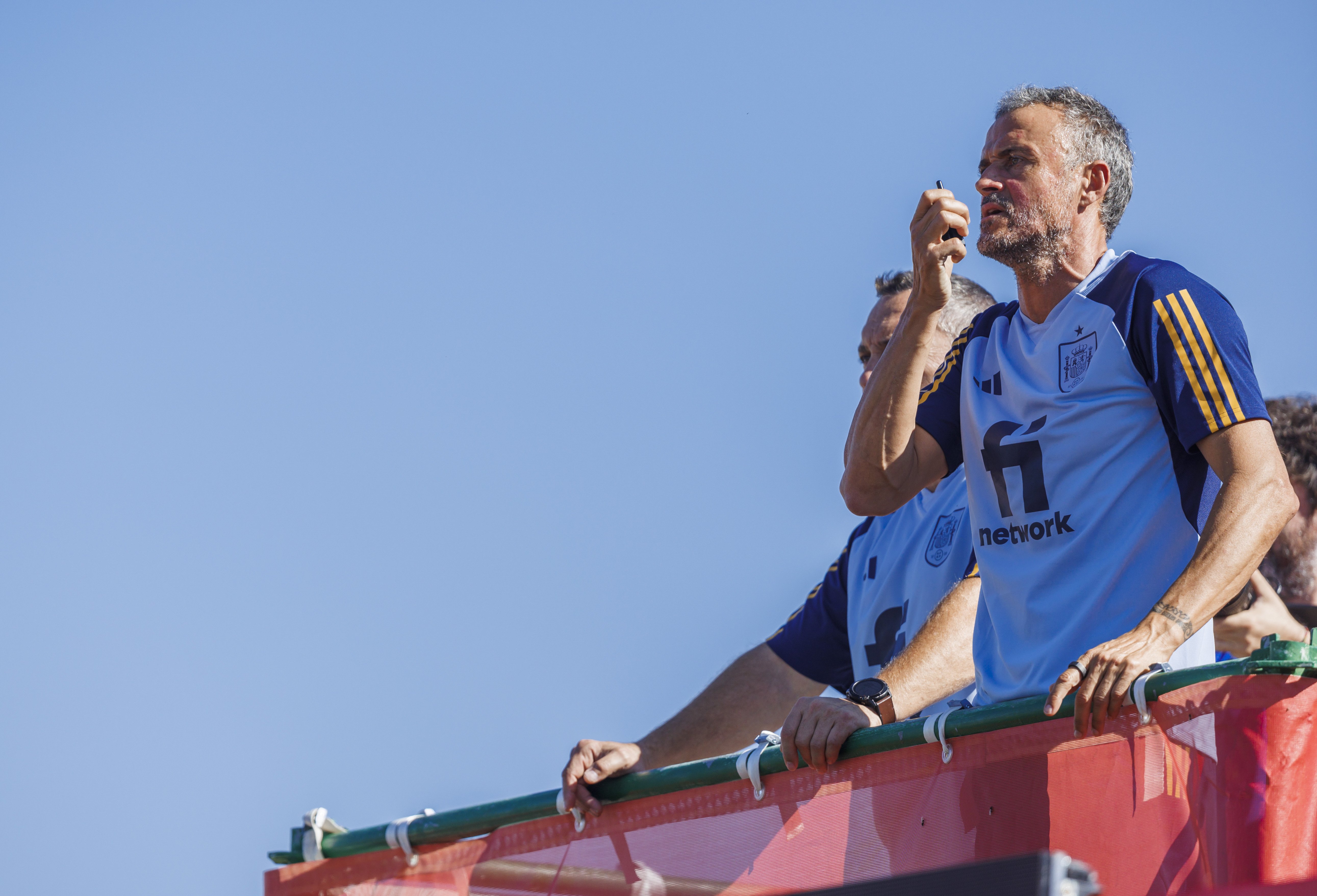 Luis Enrique está siendo presionado para que corte una cabeza en la Roja