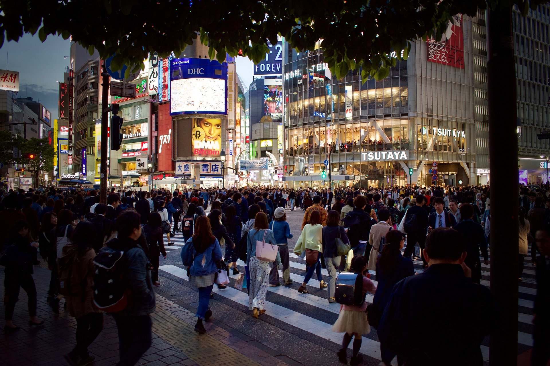 Japón reabre sus fronteras al turismo sin restricciones después de dos años y medio