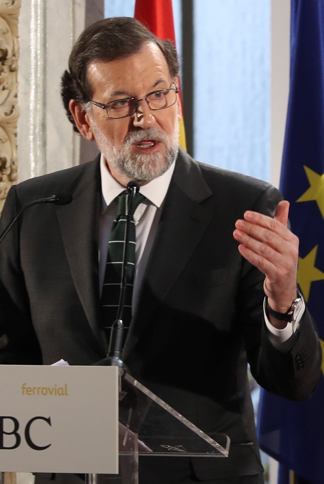 Rajoy: "No m'agradaria veure Neymar vestit de blanc"