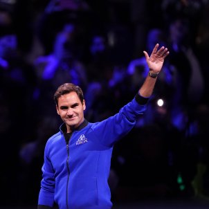 Roger Federer se despide del tenis con la derrota más aplaudida de la historia