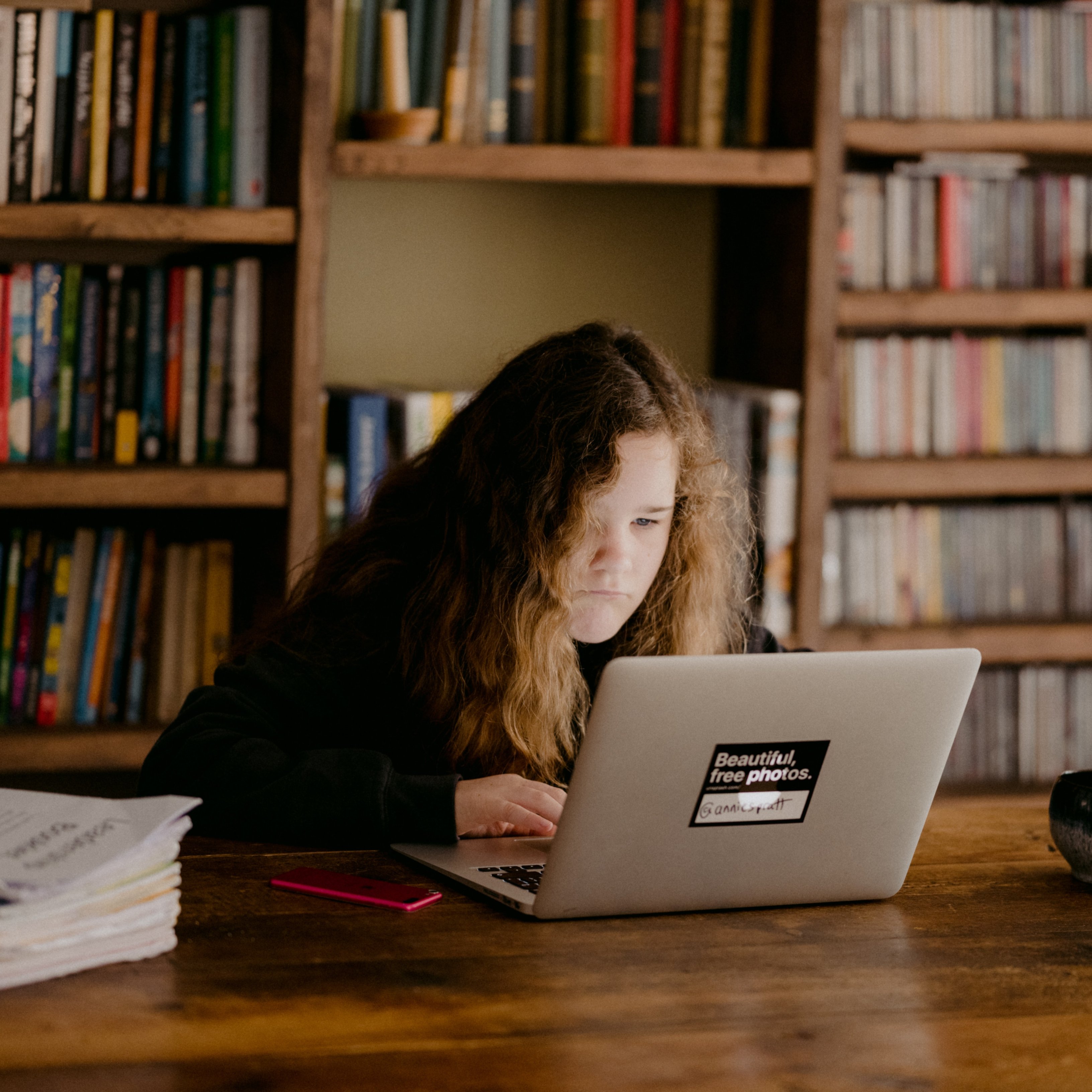 Trucs per aconseguir que el teu fill desenvolupi l'hàbit d'estudiar i tingui més èxit