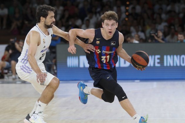 Jokubaitis Lull final Supercopa Endesa Barça Madrid / Foto: José Manuel Vidal - EFE Jokubaitis Lull final Supercopa Endesa Barça Madrid / Foto: José Manuel Vidal - EFE