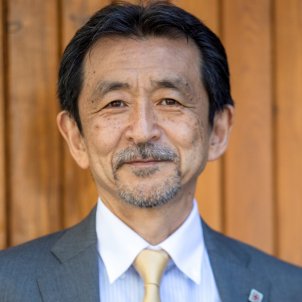 Muere el catalanófilo japonés Ko Tazawa, traductor de obras como 'Tirant lo blanc'