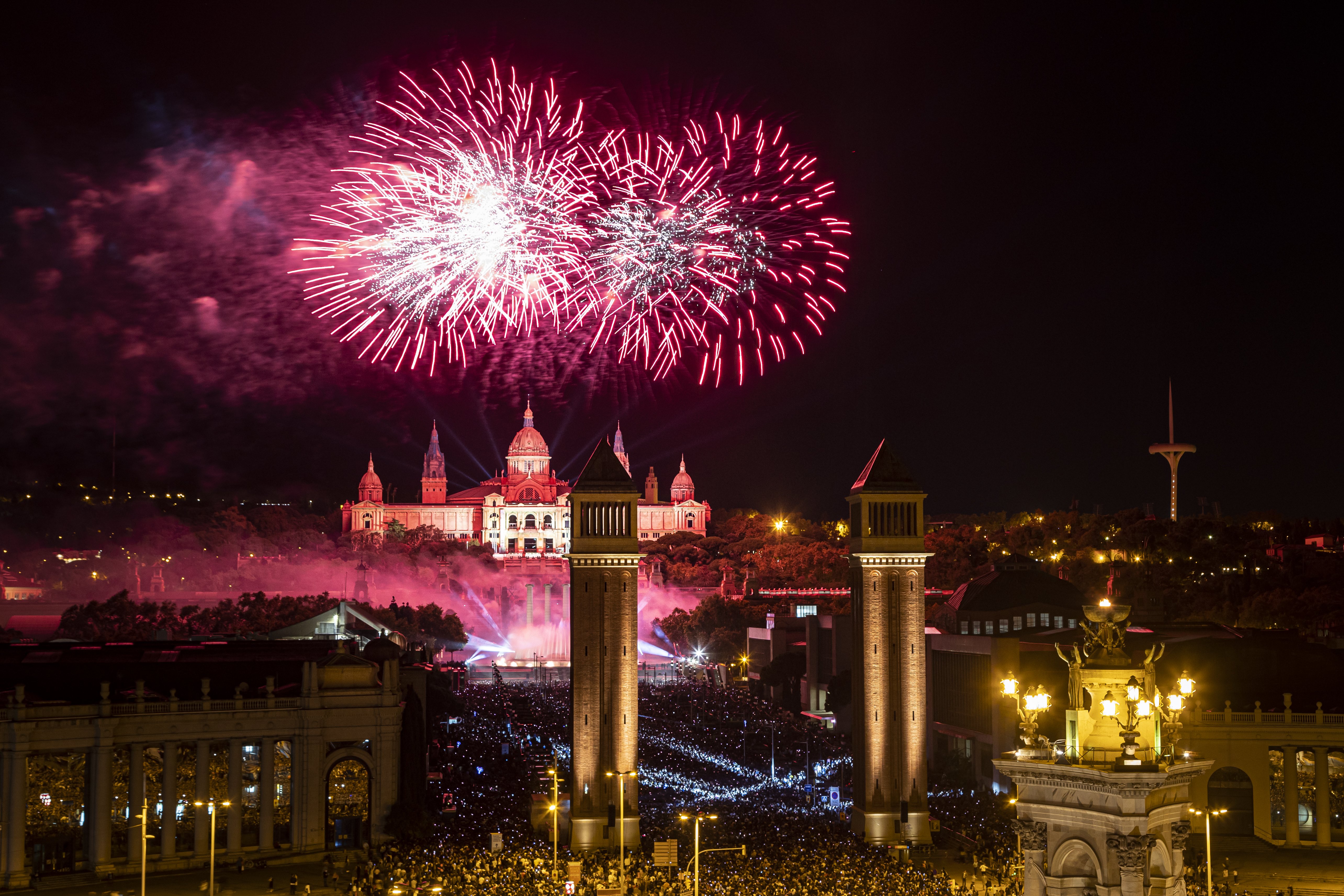 Piromusical de la Mercè 2023: 5 miradores para ver los fuegos artificiales hoy