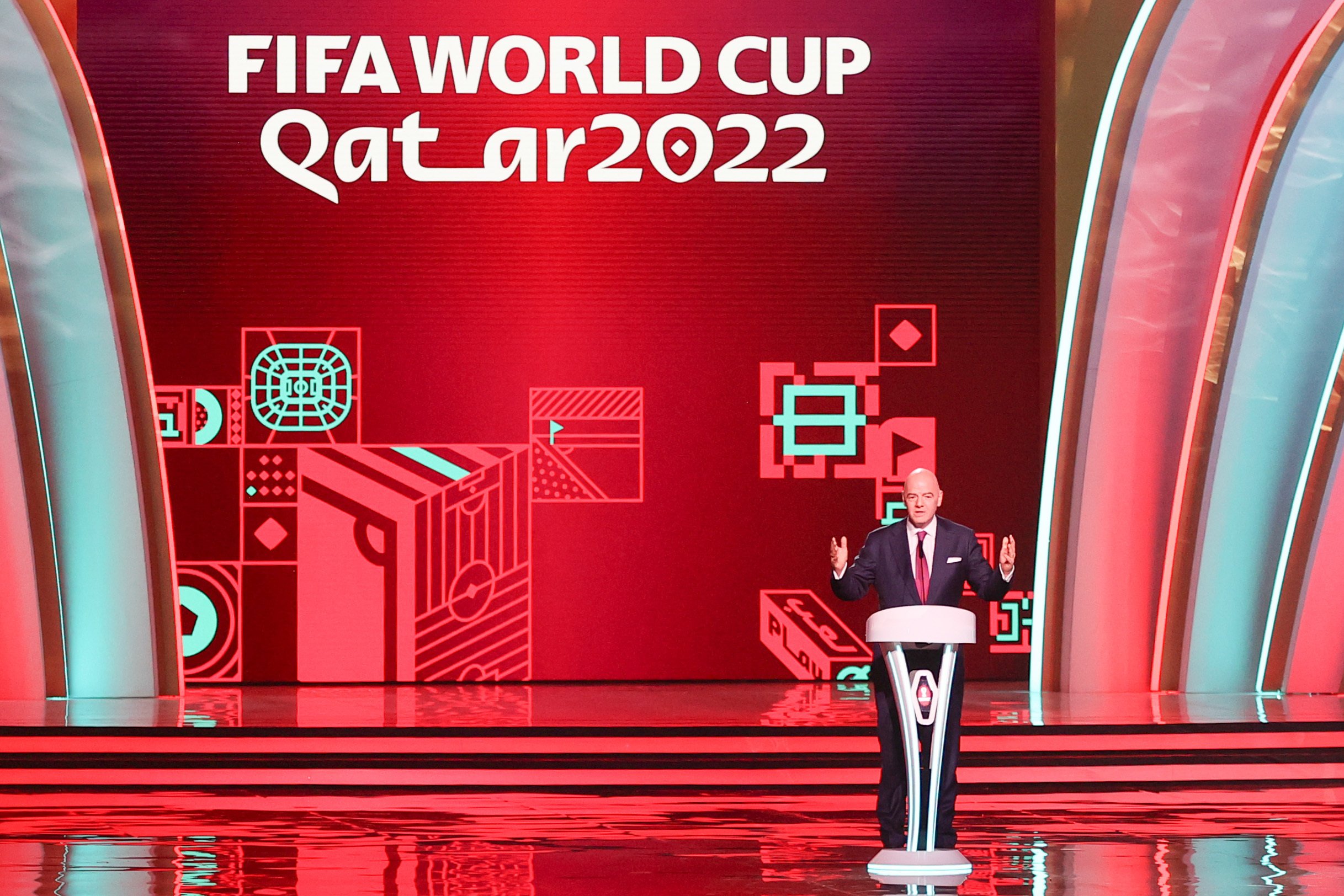 El Mundial de Qatar se blinda contra la covid: más restricciones para los aficionados