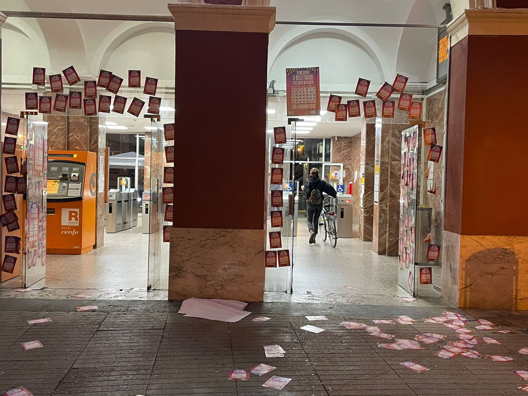 Nueva acción de Batec en Sant Andreu Comtal para denunciar el servicio deficiente de Rodalies