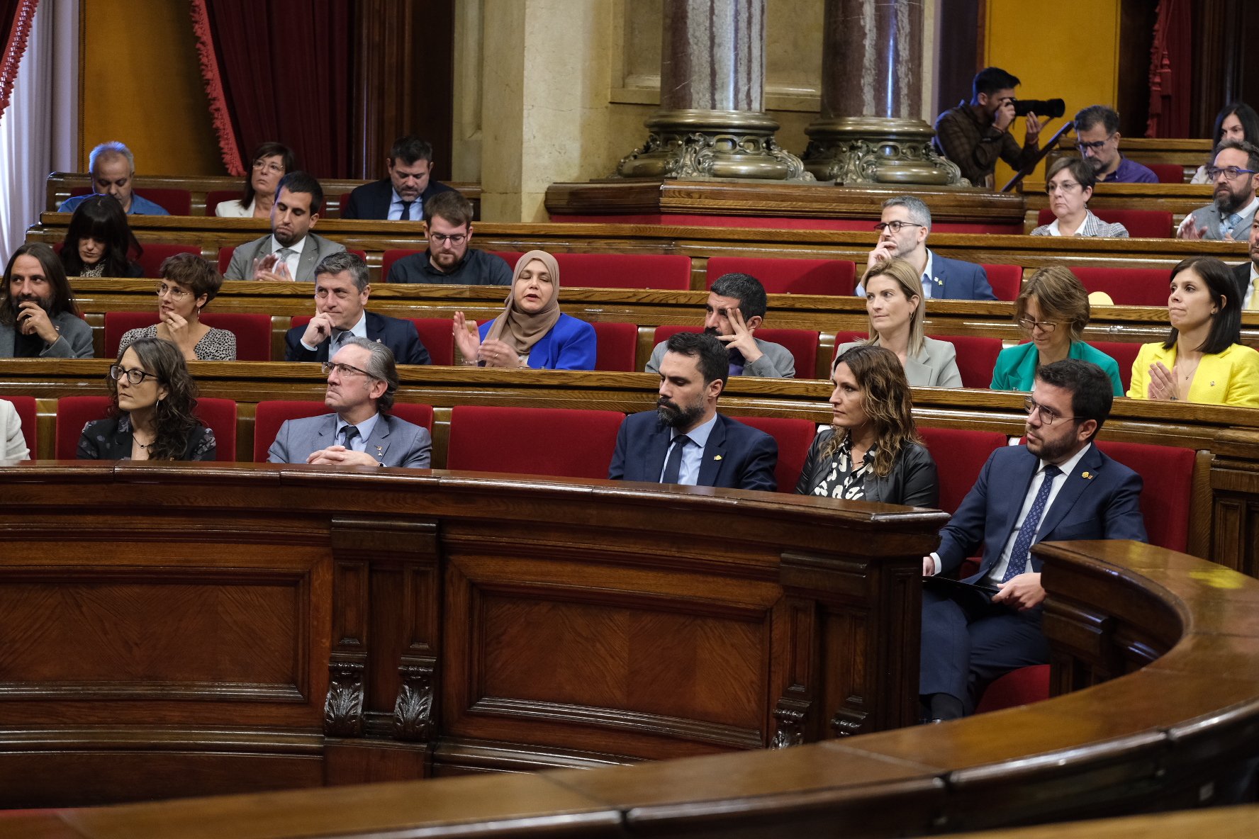 Junts inicia l'oposició a Aragonès: tomba una llei impulsada per Giró