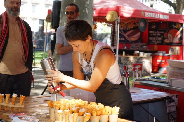 Cucurucho de maíz y queso de cabra Cucurucho de maíz y queso de cabra