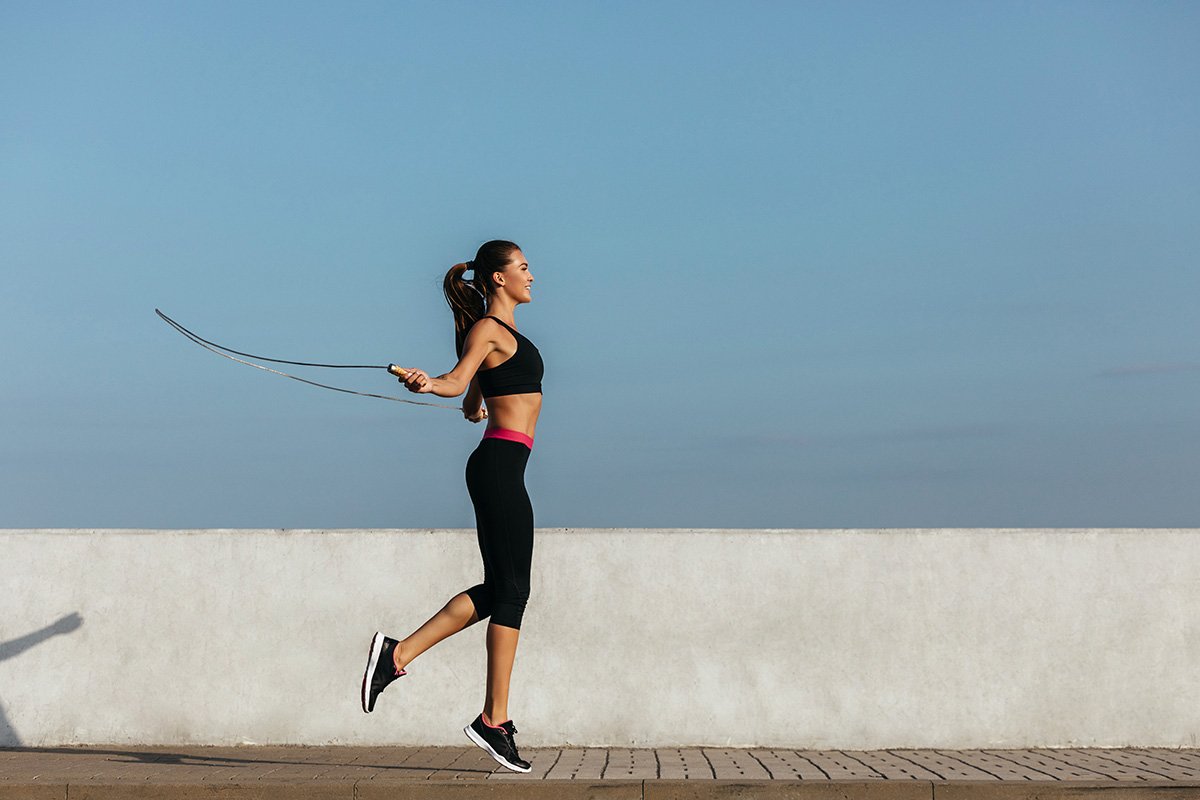 Saltar a corda: un eficaç exercici per cremar greixos