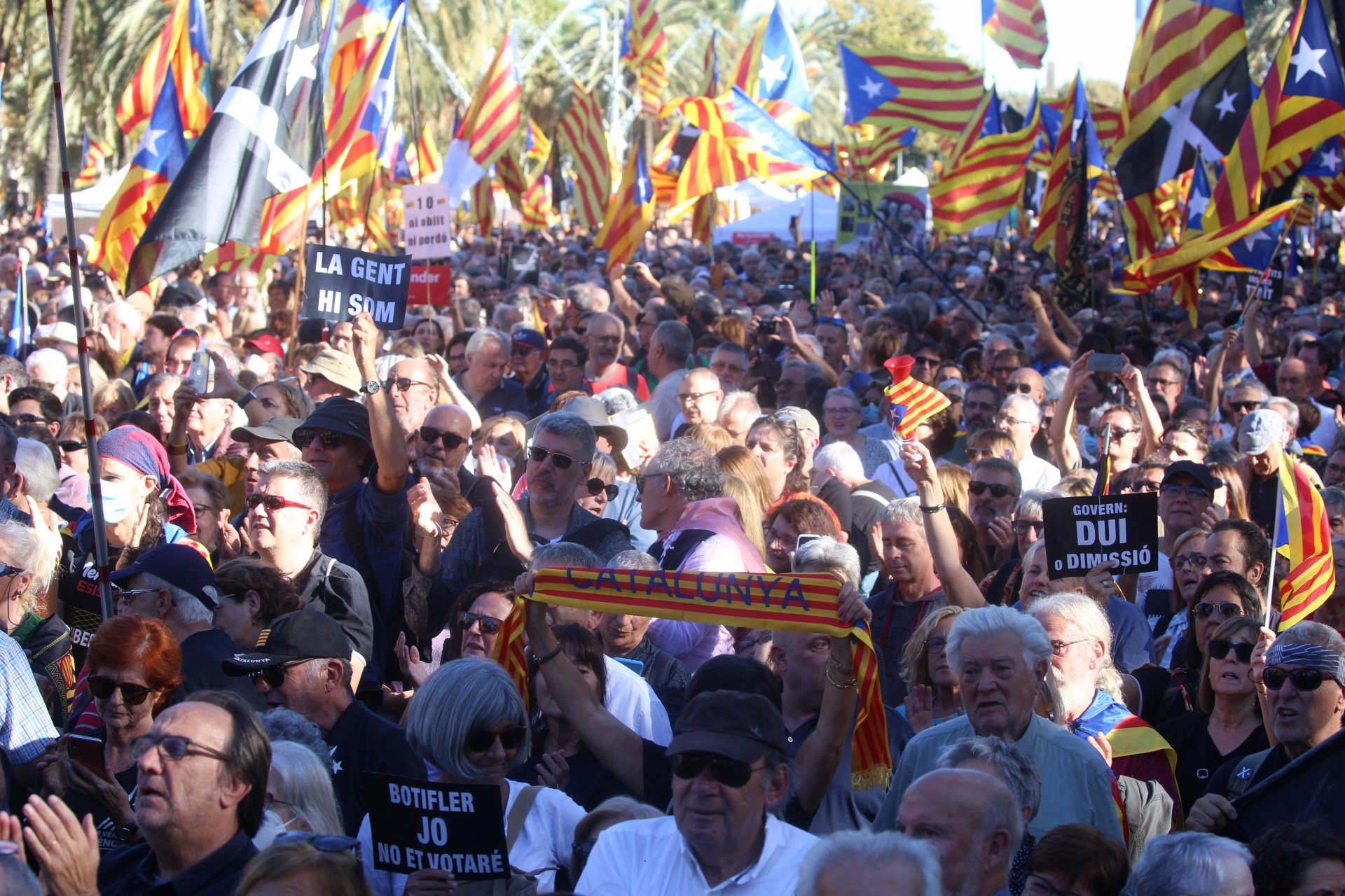 60.000 personas asisten a la manifestación del 1 de Octubre 2022 en Barcelona