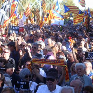 60.000 persones assisteixen a la manifestació de l'1 d'Octubre 2022 a Barcelona
